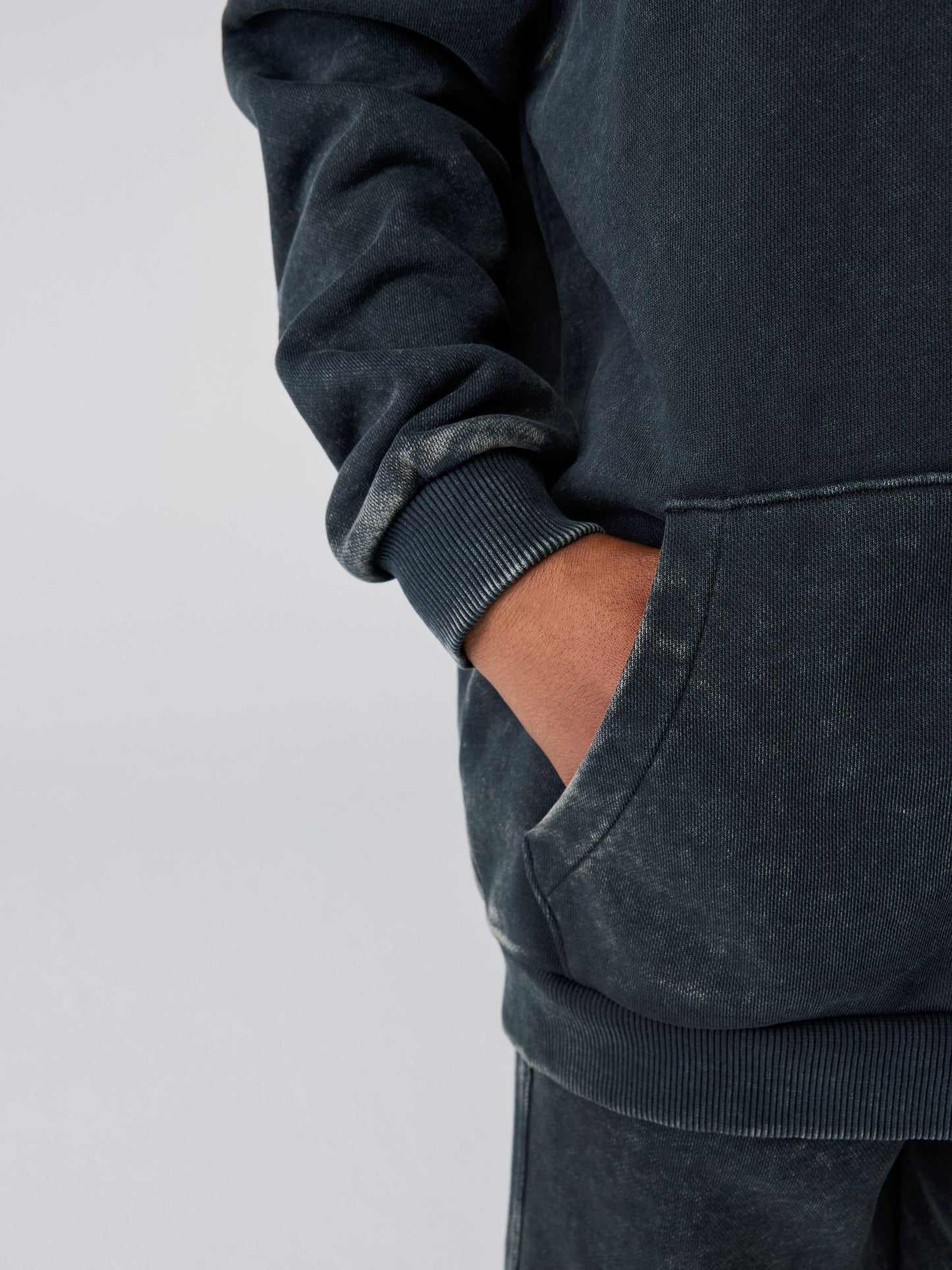 Dsiney Kidz - smALLSAINTS Washed Black Oversized Orlando Pullover Hoodie image 4