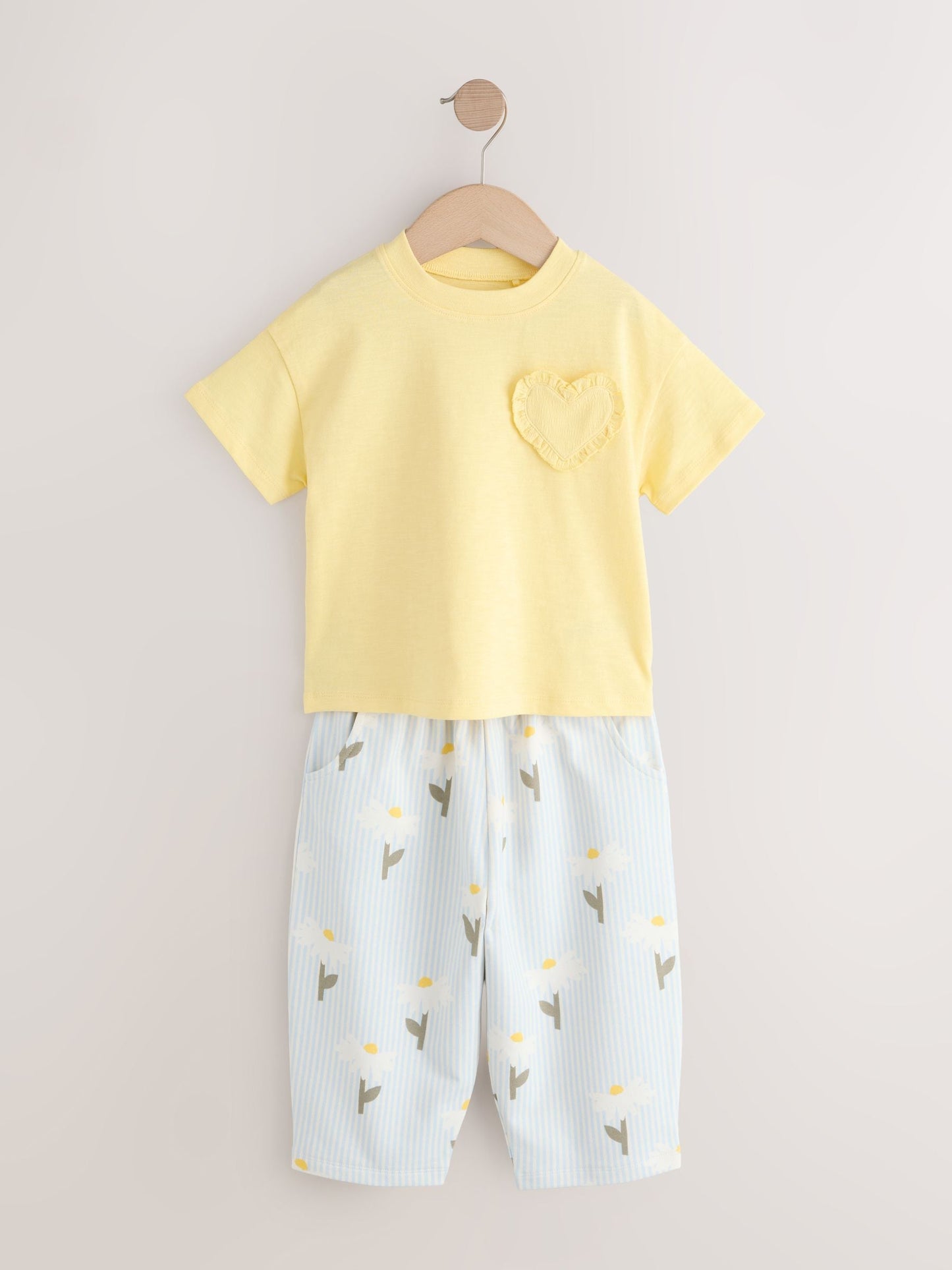 Dsiney Kidz - Lemon Yellow Daisy Short Sleeve T-Shirt and Barrel Trousers Set (3mths-7yrs) image 5