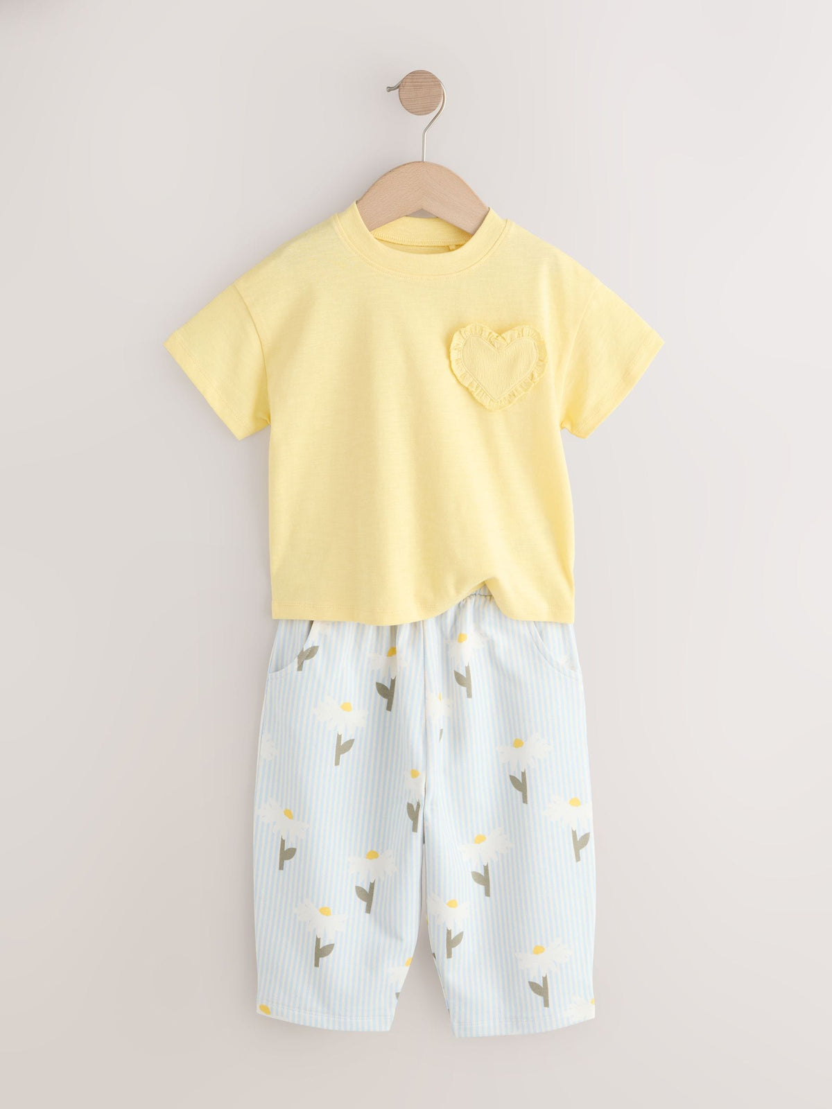Dsiney Kidz - Lemon Yellow Daisy Short Sleeve T-Shirt and Barrel Trousers Set (3mths-7yrs) image 6