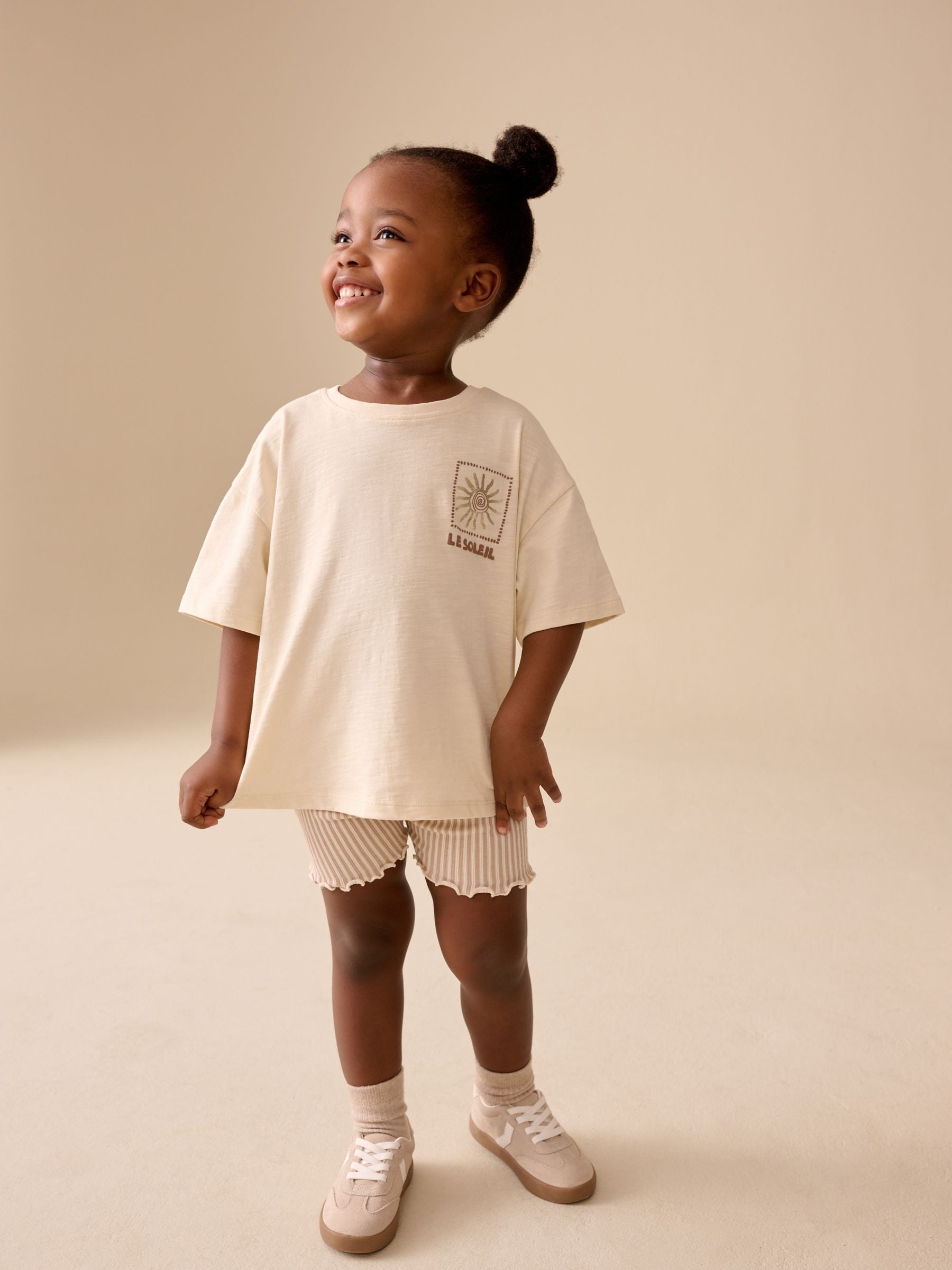Dsiney Kidz - Ecru Sun Short Sleeve T-Shirt and Cycle Shorts Set (3mths-7yrs) image 2