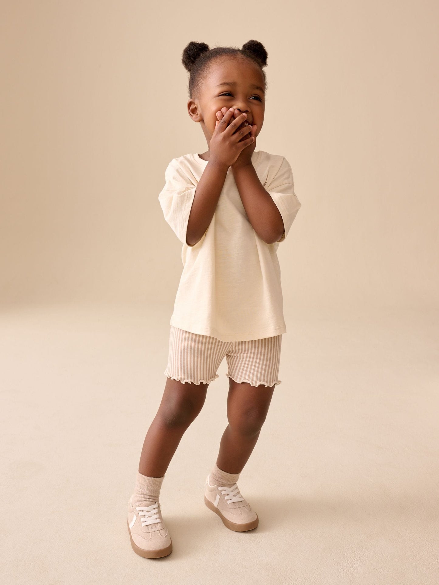 Dsiney Kidz - Ecru Sun Short Sleeve T-Shirt and Cycle Shorts Set (3mths-7yrs) image 4