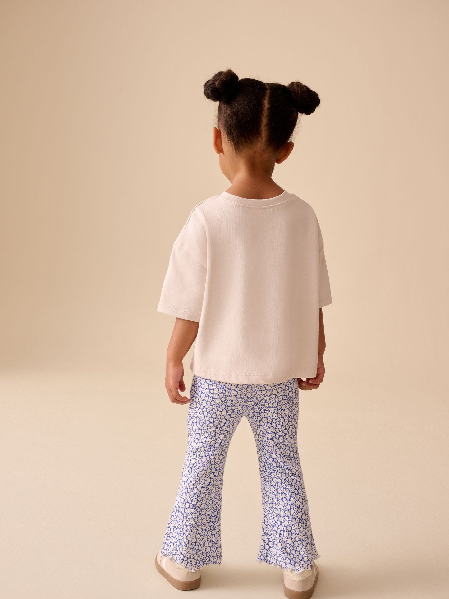 Ecru White Apple Character Short Sleeve Top and Leggings Set (3mths-7yrs) image 3