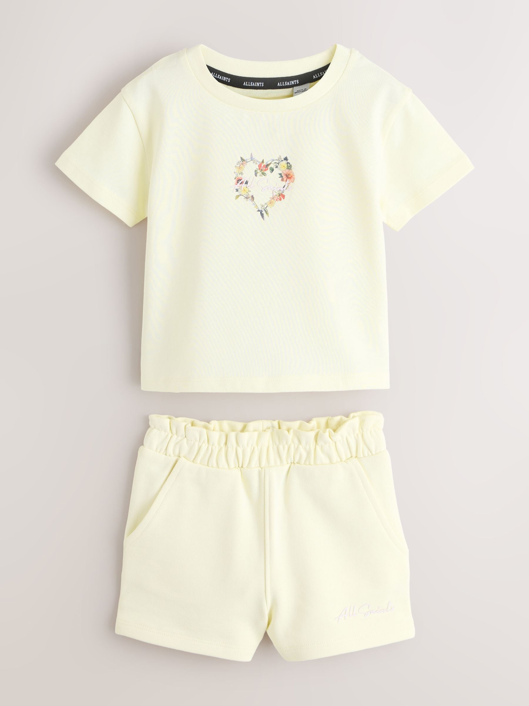 smALLSAINTS Yellow Floral Heart T-Shirt and Sweat Shorts Younger Set image 6
