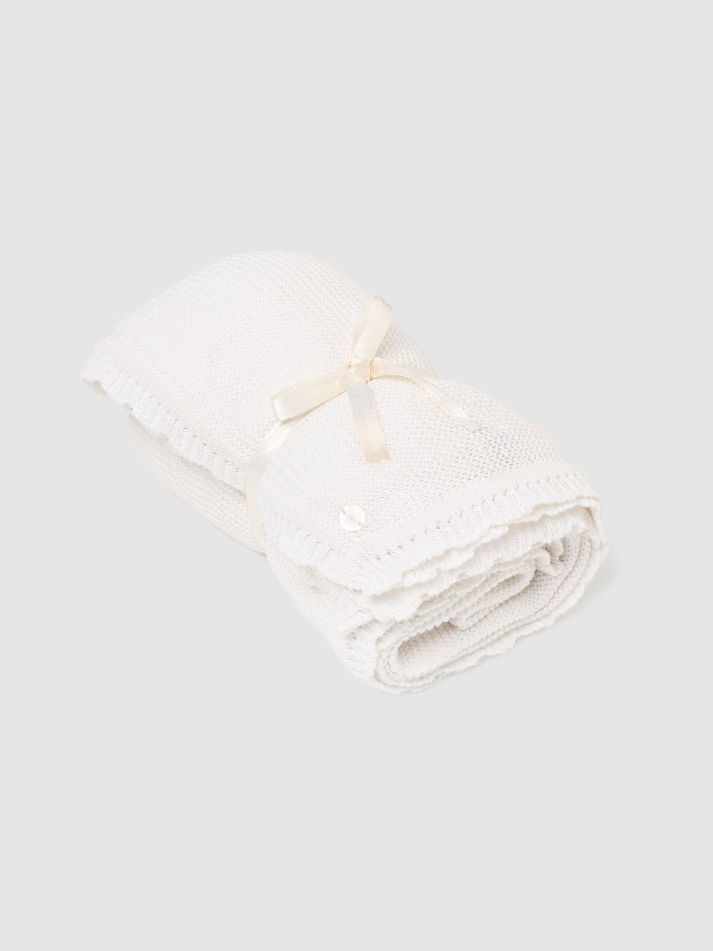 Angel & Rocket Cream Aubrey Knitted Blanket image 1