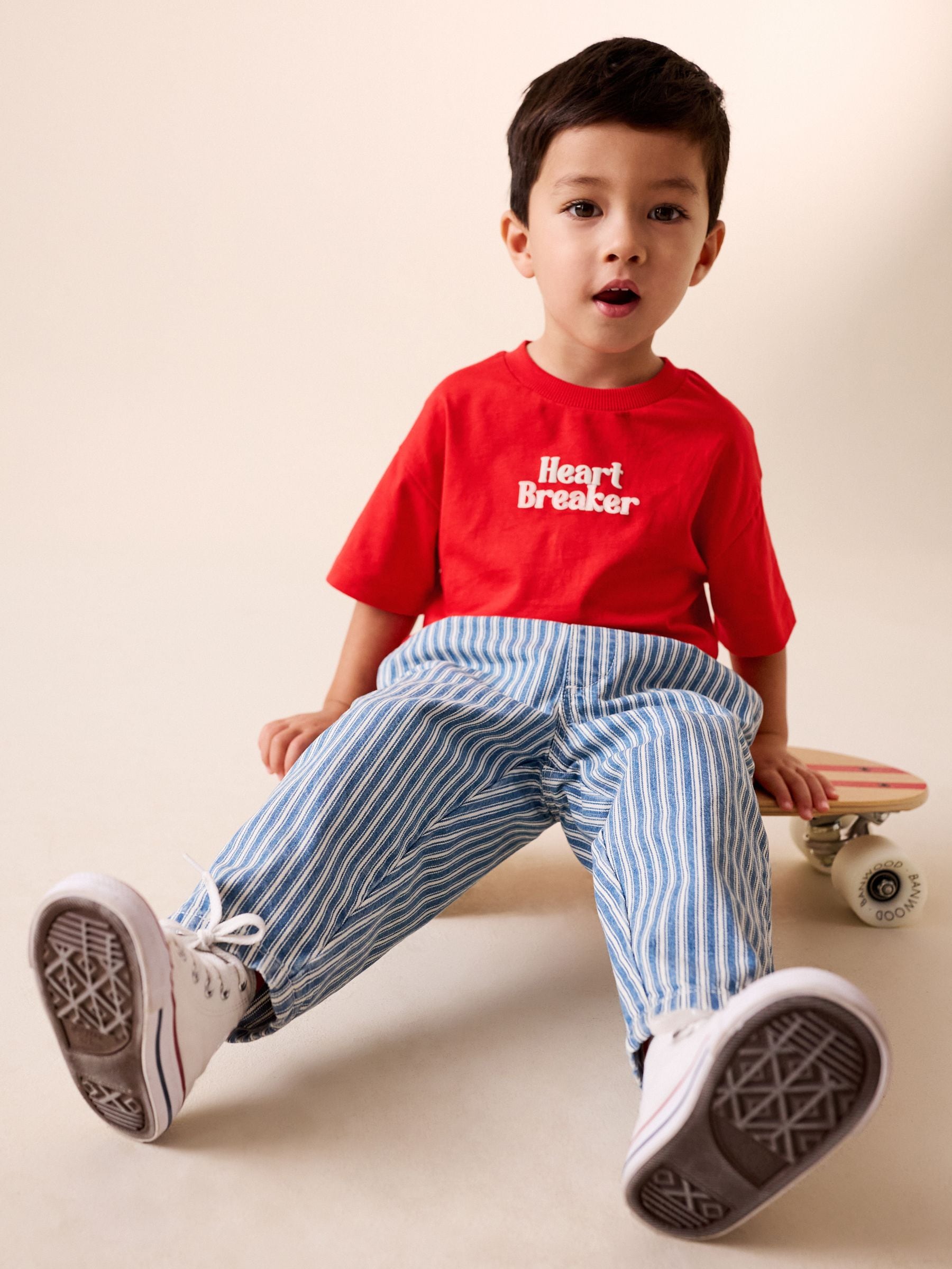 Dsiney Kidz - Red Heart Breaker Short Sleeve Small Graphic T-Shirt (3mths-7yrs) image 2