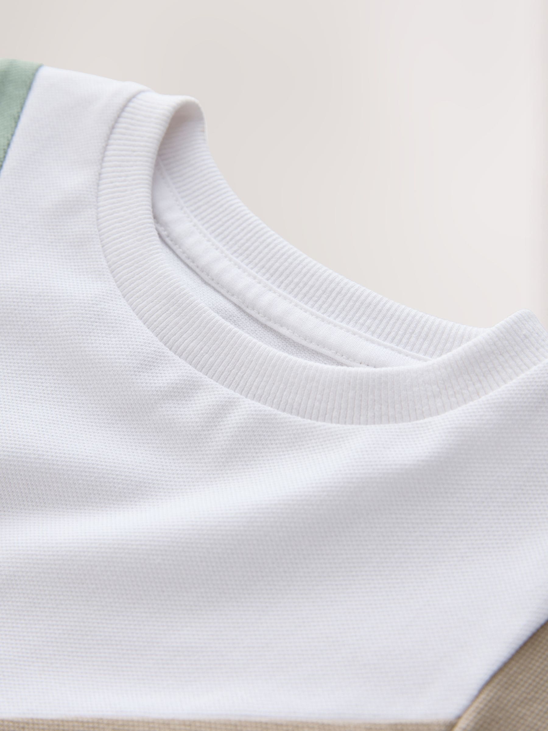 Sage Green/Neutral/White Short Sleeve Colourblock T-Shirt (3mths-7yrs) (3mths-7yrs) image 4