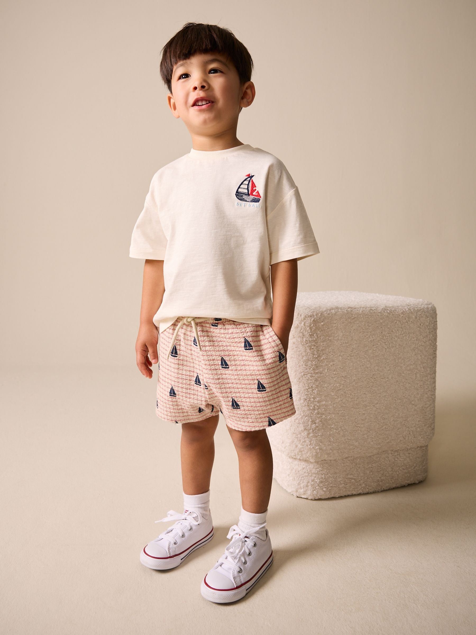 White Boat Embroidery Short Sleeve T-Shirt and Shorts Set (3mths-7yrs) image 1