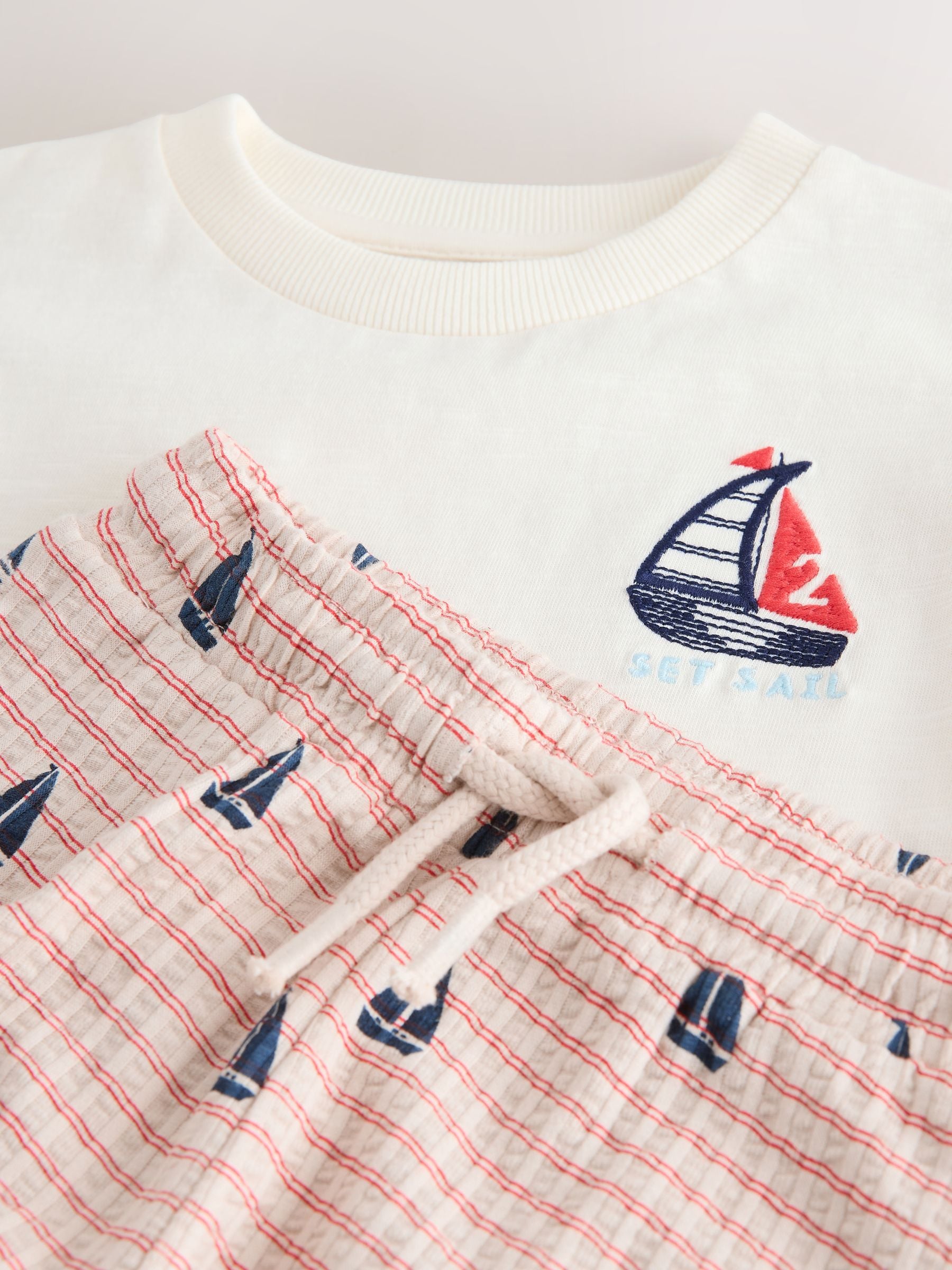 White Boat Embroidery Short Sleeve T-Shirt and Shorts Set (3mths-7yrs) image 8
