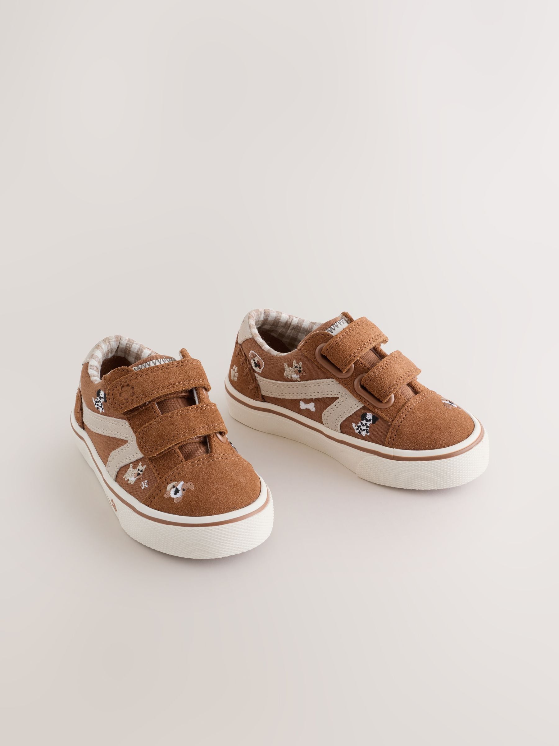 Tan Brown Dogs Standard Fit (F) Touch Fastening Trainers image 5