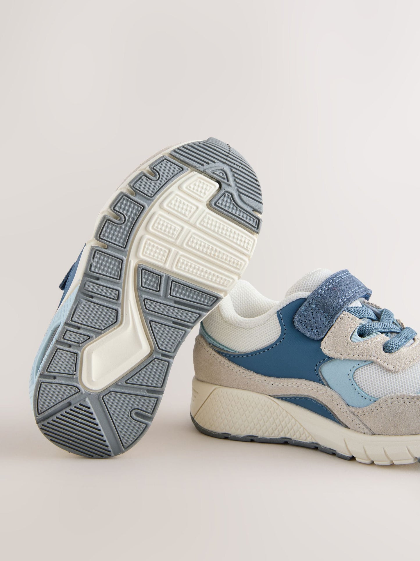 Blue/Neutral Standard Fit (F) Elastic Lace Trainers image 9