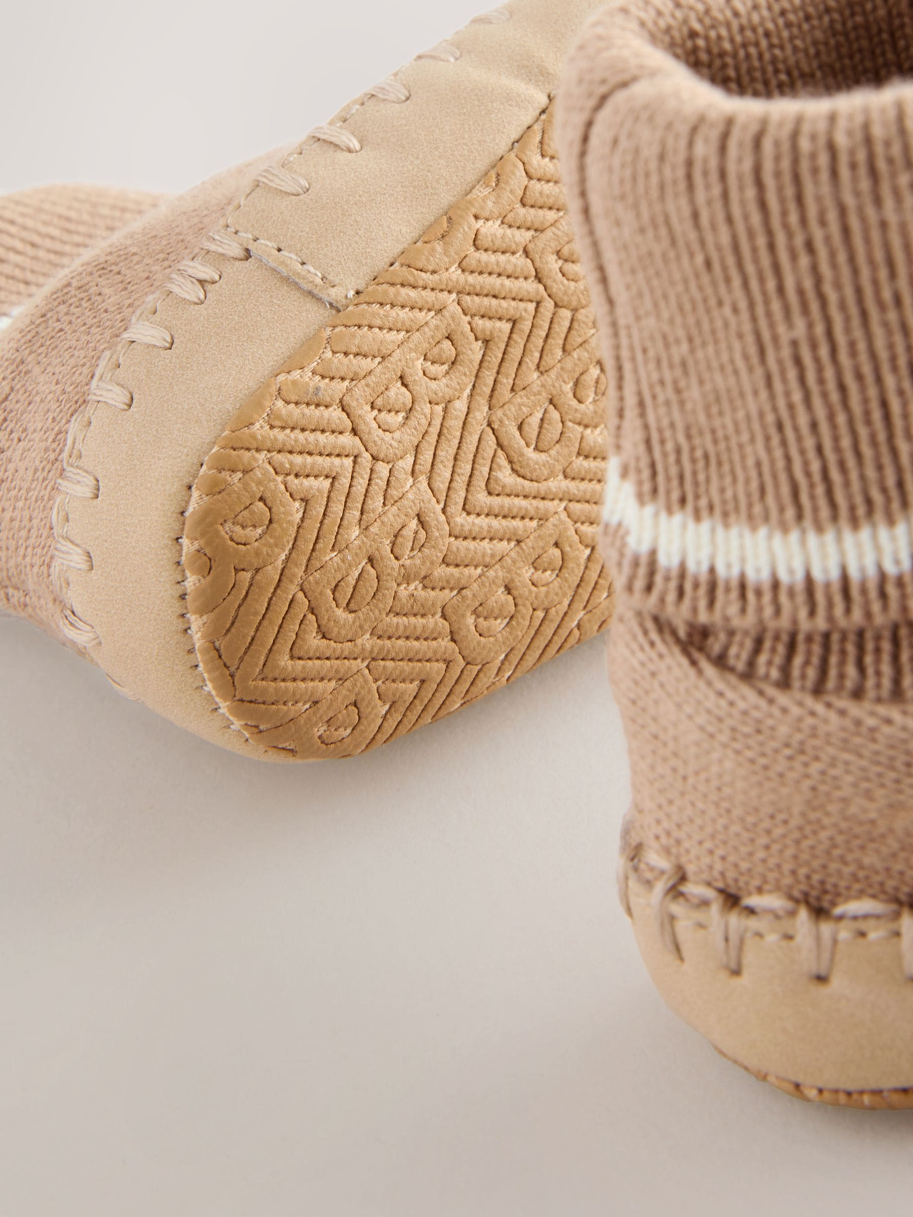 Baker by Ted Baker Baby Boys Knitted Booties image 4