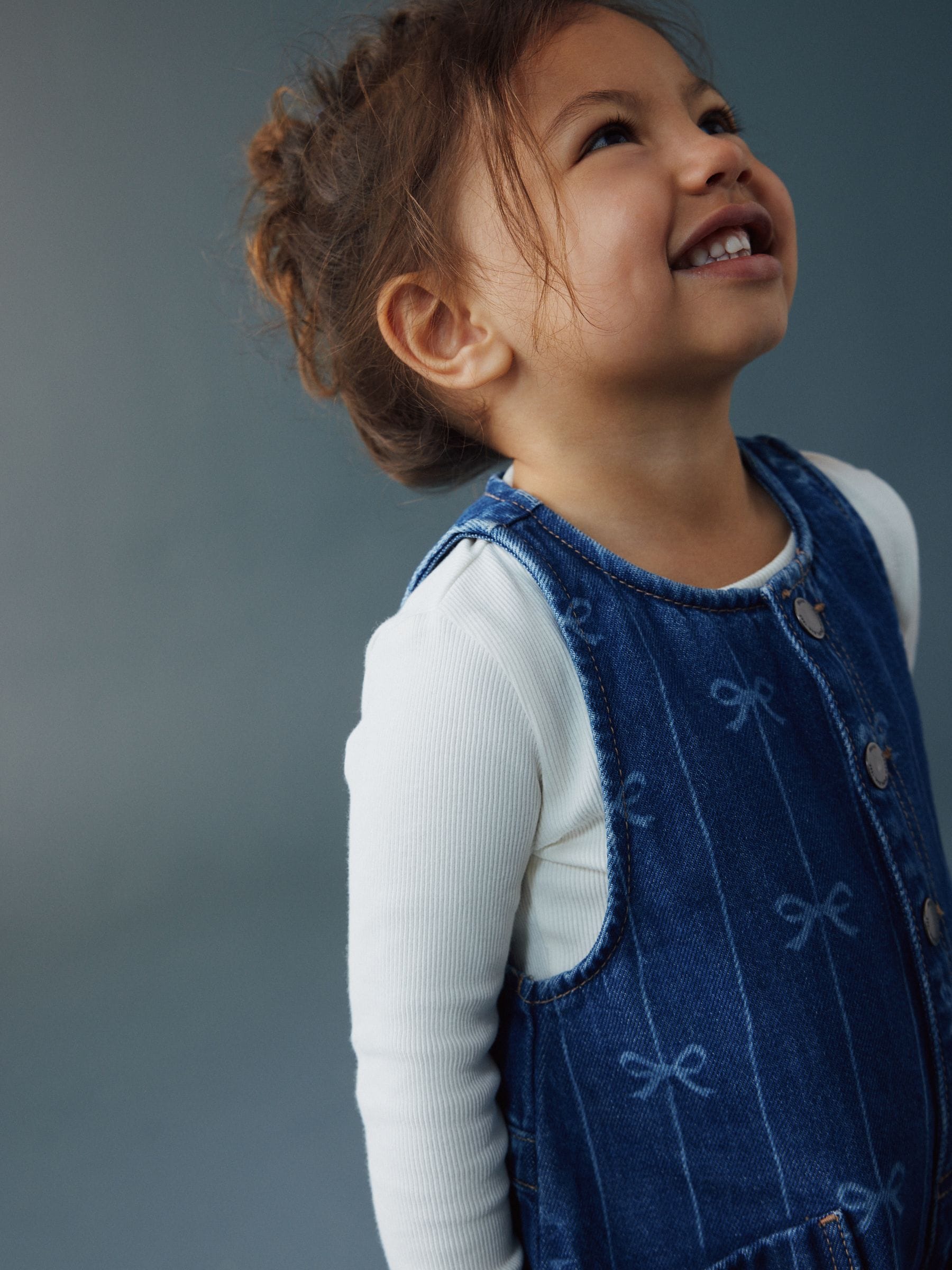 Dsiney Kidz - Bow Print Sleeveless Denim Jumpsuit (3mths-8yrs) image 2