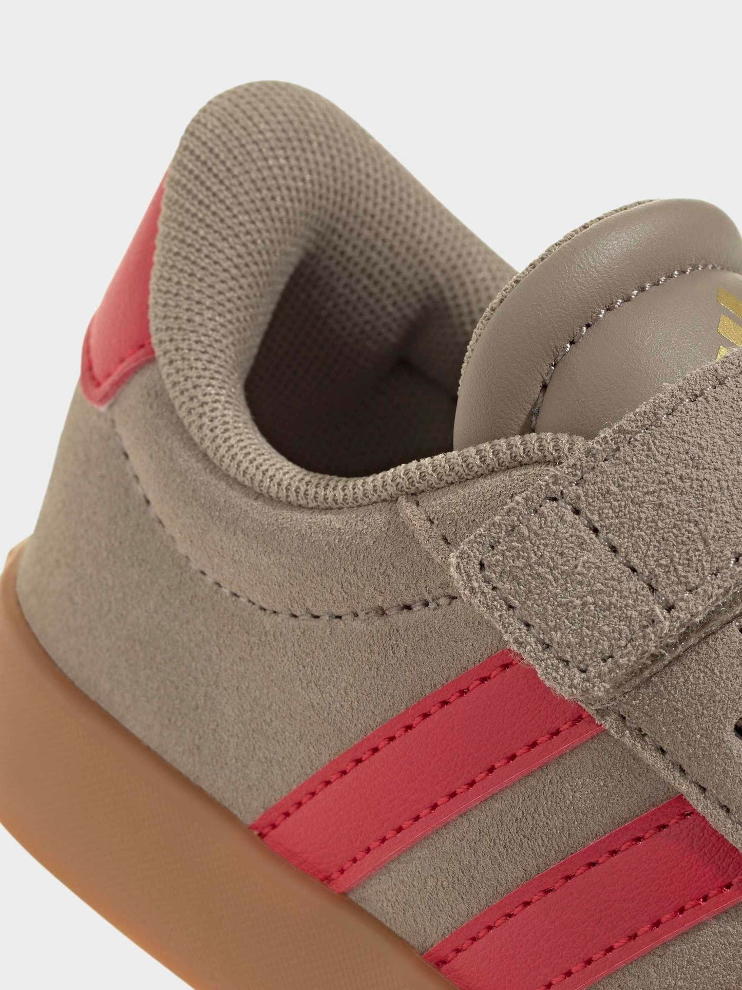 adidas Brown/Red Vl Court 3.0 Trainers image 8