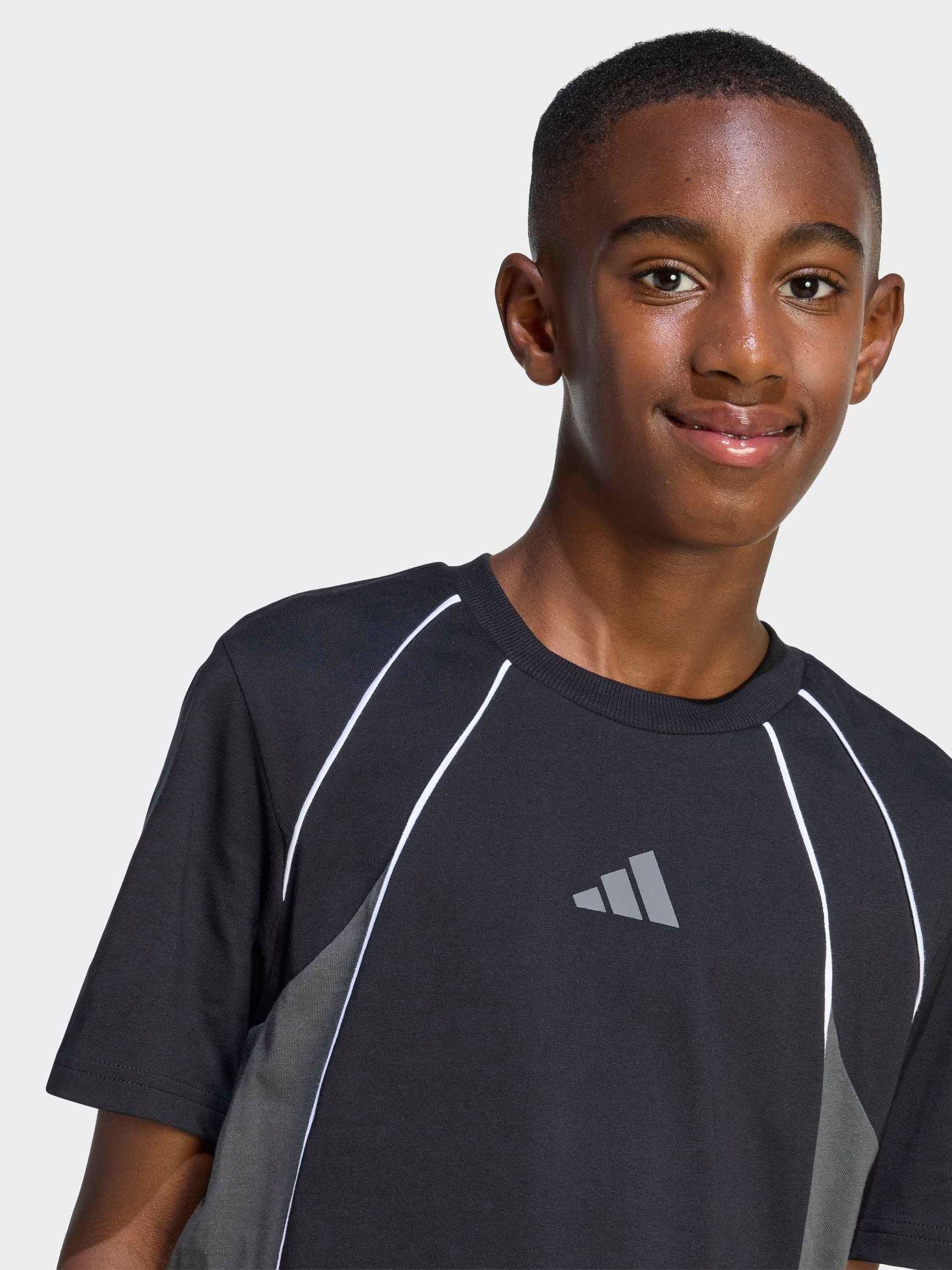 Dsiney Kidz - adidas Black Colourblock T-Shirt image 4