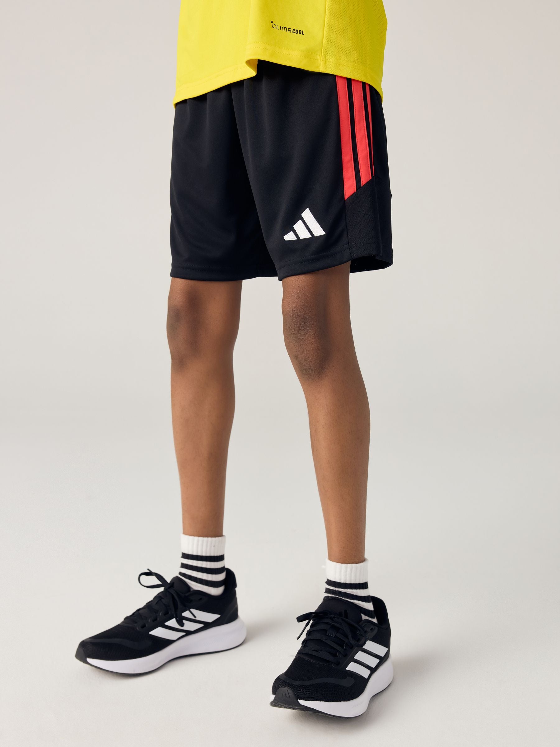 Dsiney Kidz - adidas Black/Orange Tiro 26 League Training Shorts image 1