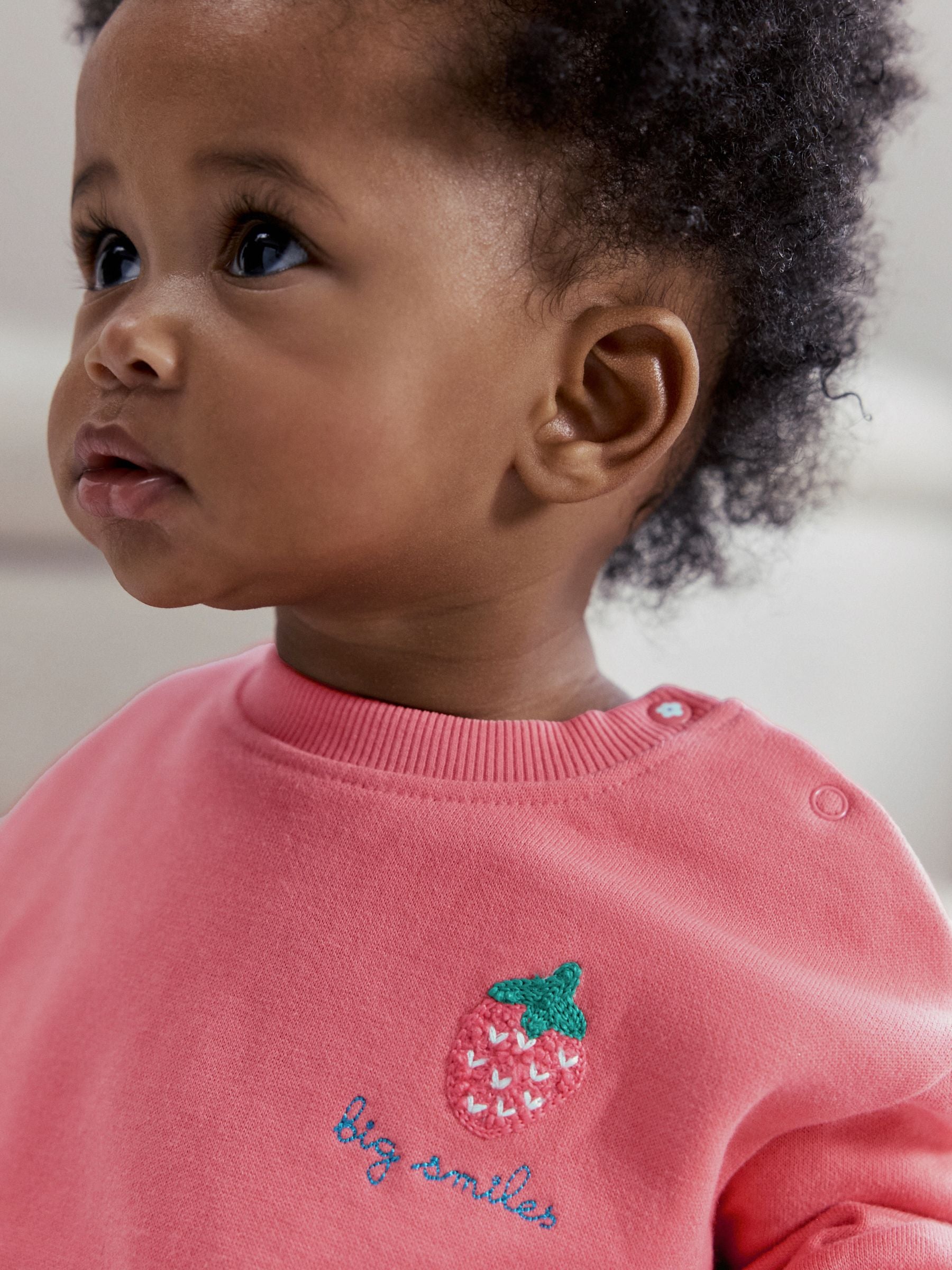 Red Strawberry Baby Sweatshirt and Leggings 2 Piece Set (0mths-2yrs) (0mths-2yrs) image 5