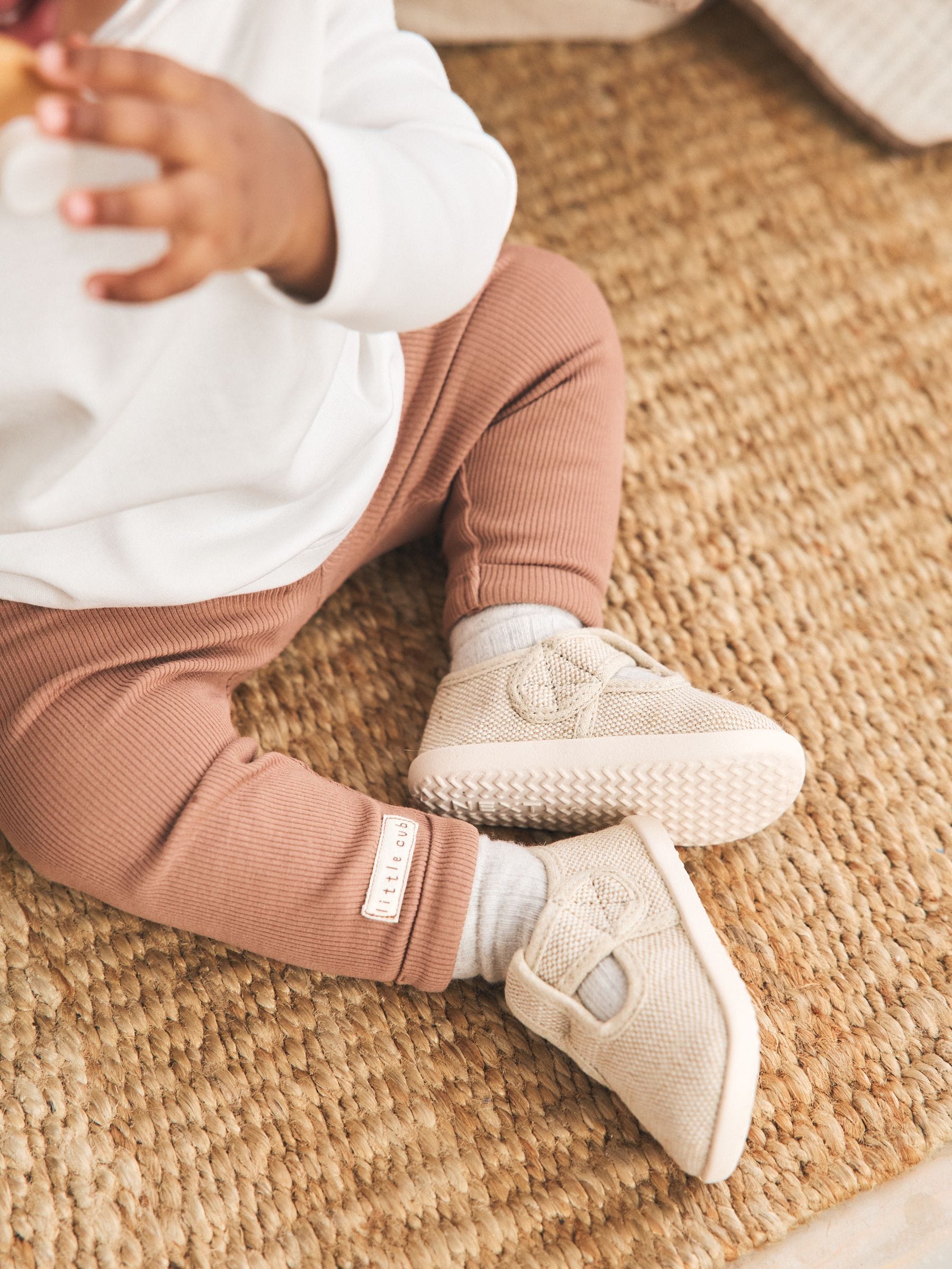 Neutral Crawler T-Bar Baby Shoes (0-2mths) image 2