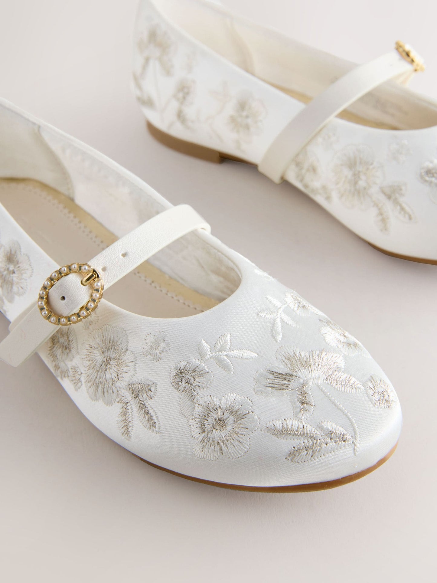 Dsiney Kidz - White Embroidered Stain Resistant Satin Mary Jane Occasion Shoes image 3