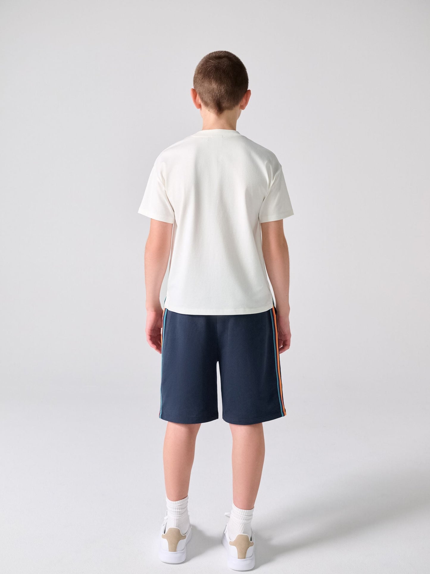 Dsiney Kidz - Paul Smith Junior White/Navy T-Shirt and Shorts Set image 4
