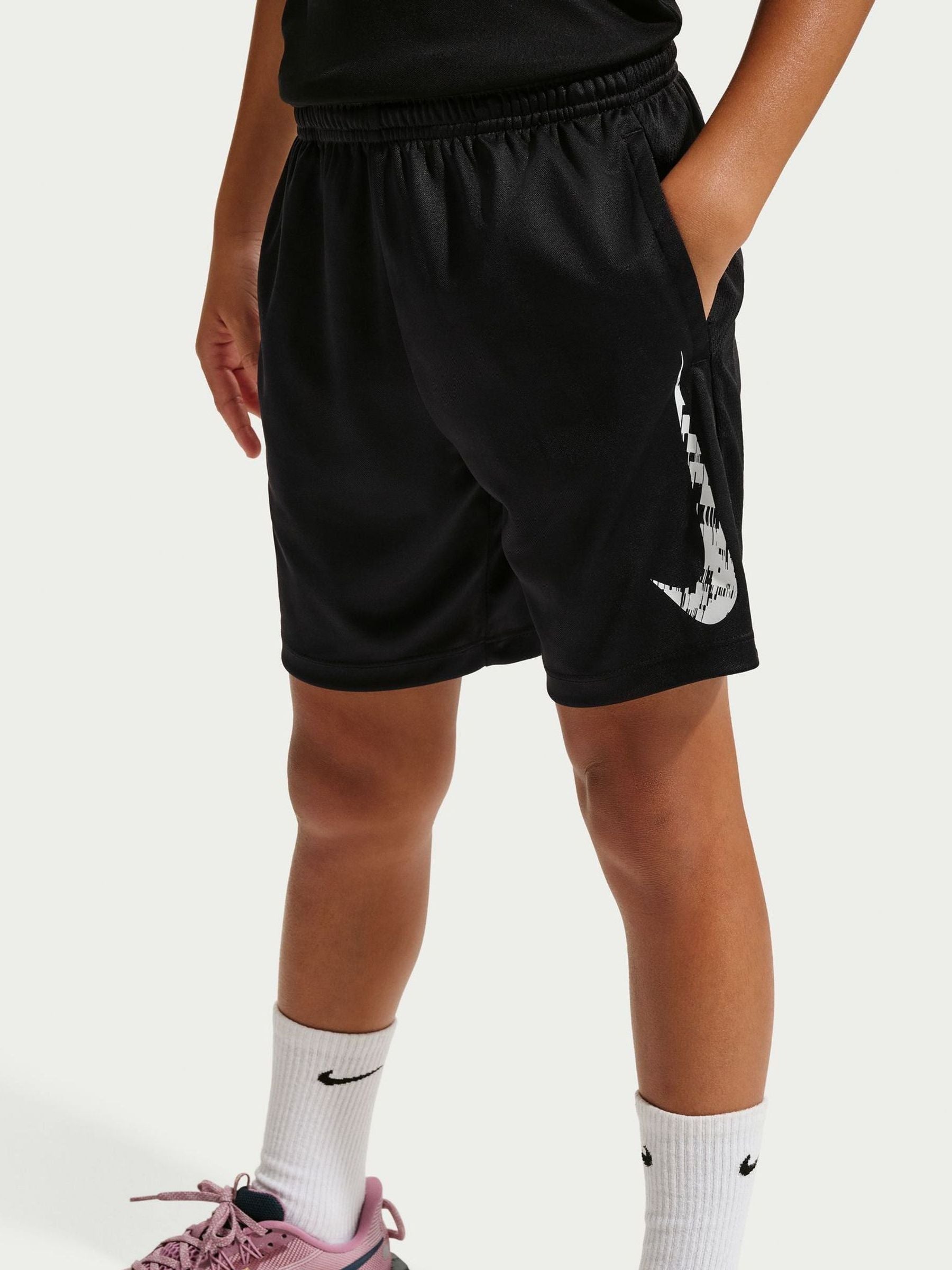 Dsiney Kidz - Nike Black Trophy23 Dri-FIT Shorts image 4
