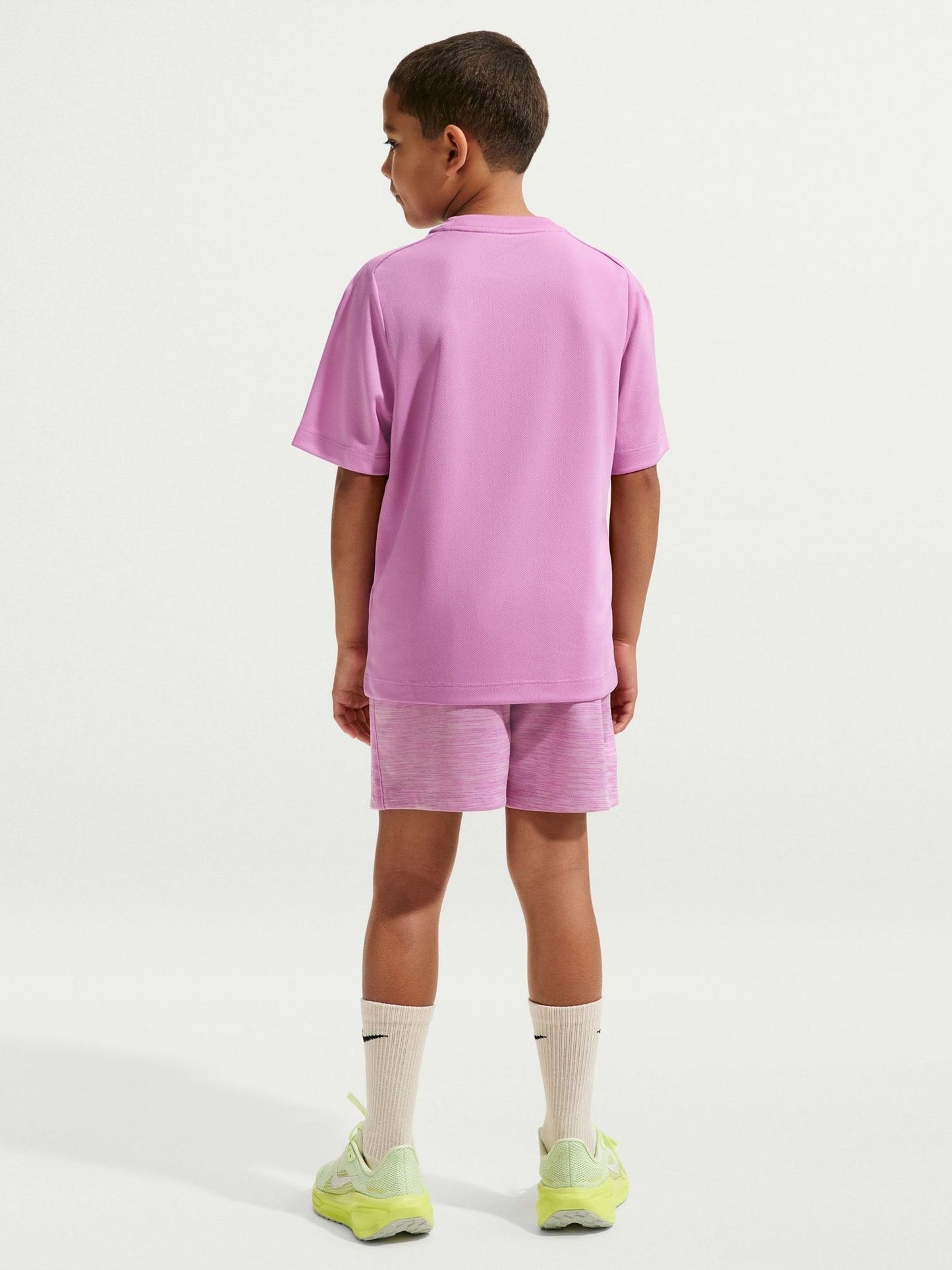 Dsiney Kidz - Nike Magenta Pink Multi Dri-FIT Shorts image 2