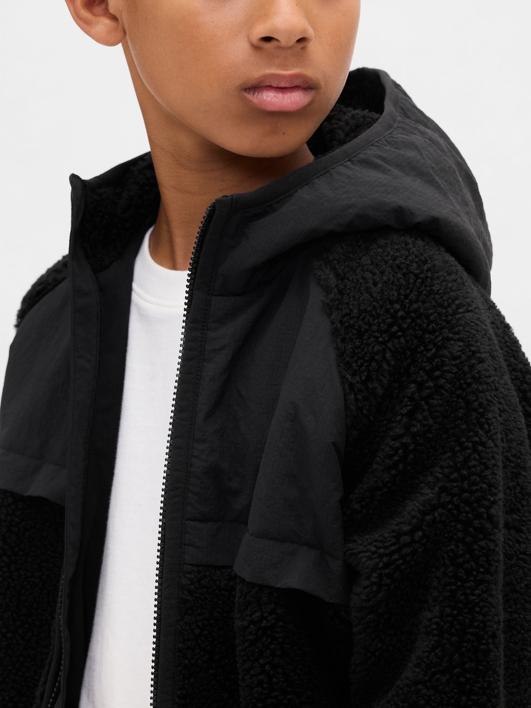 Dsiney Kidz - Gap Black Sherpa Jacket (4-13yrs) image 4