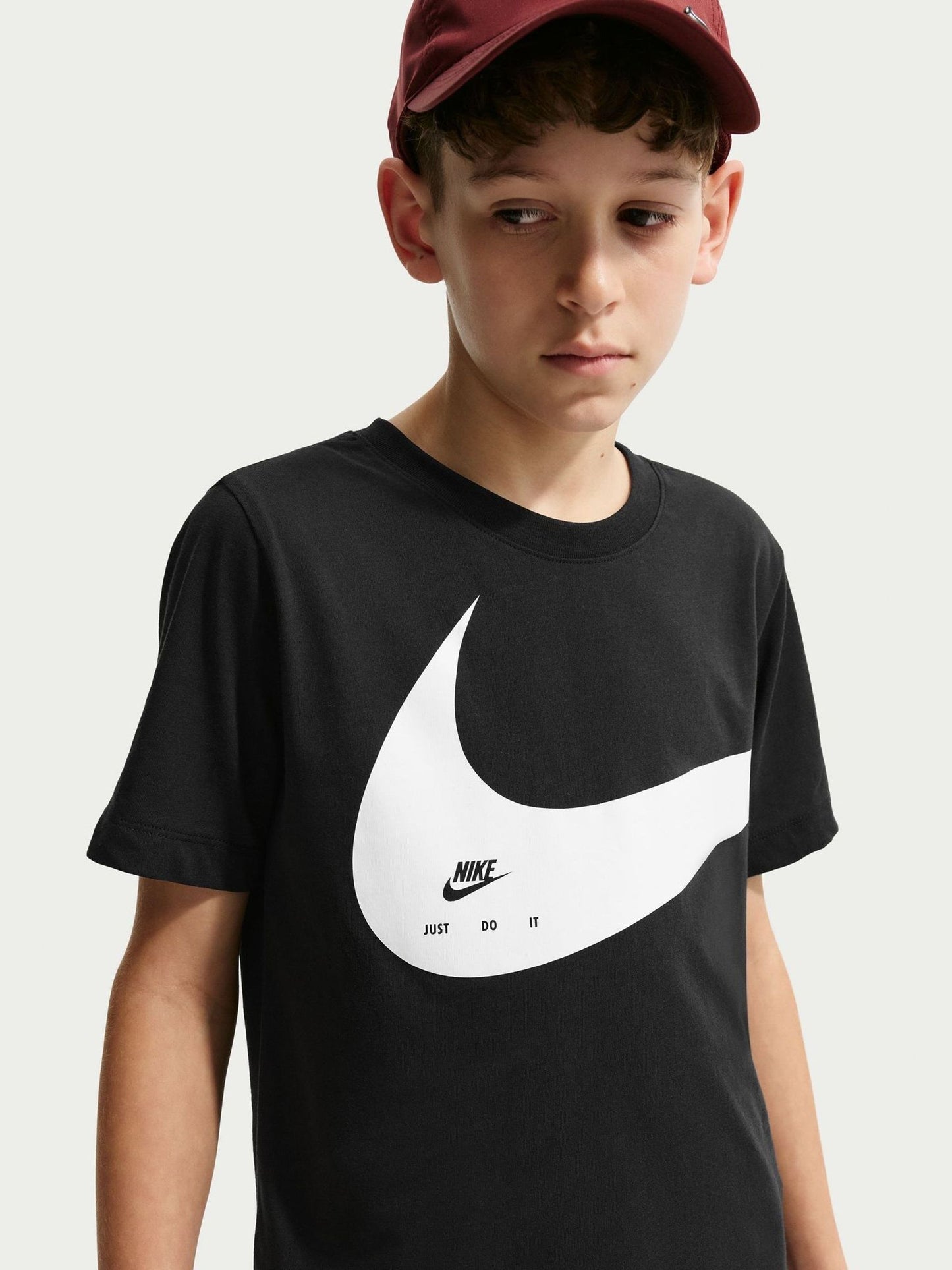 Dsiney Kidz - Nike Black/White Energy Graphic T-Shirt image 4