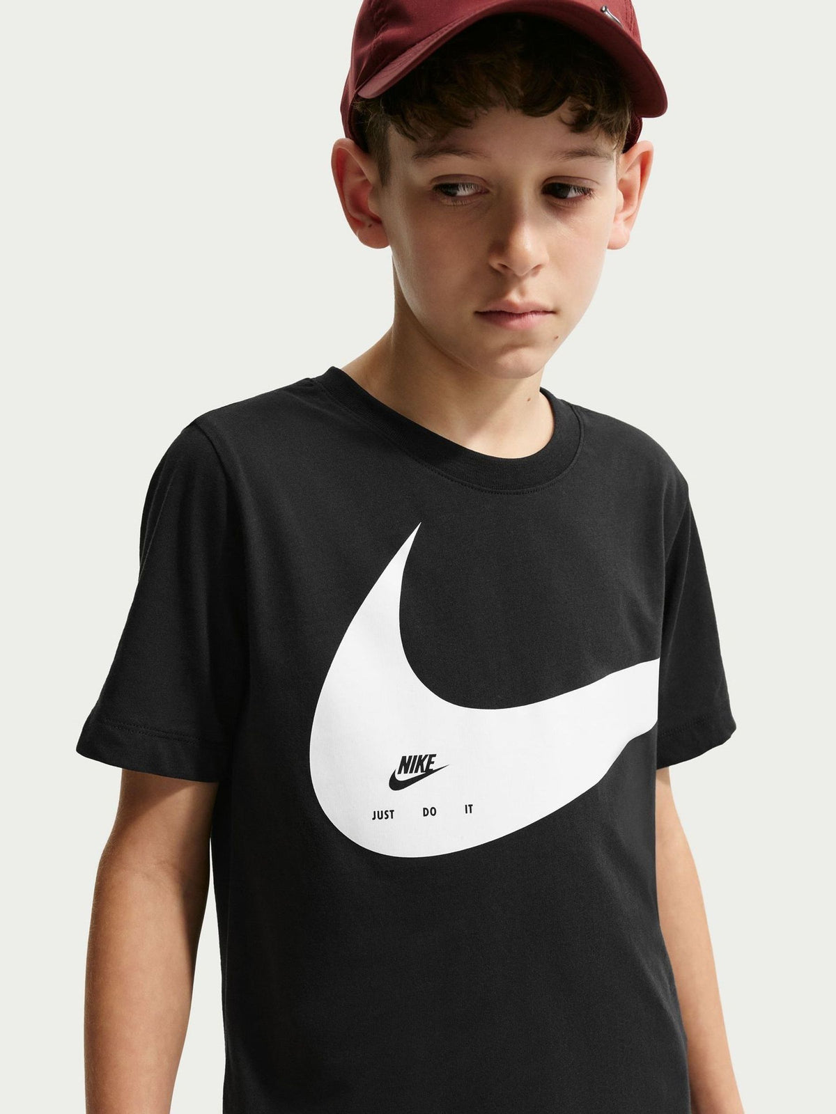 Dsiney Kidz - Nike Black/White Energy Graphic T-Shirt image 4