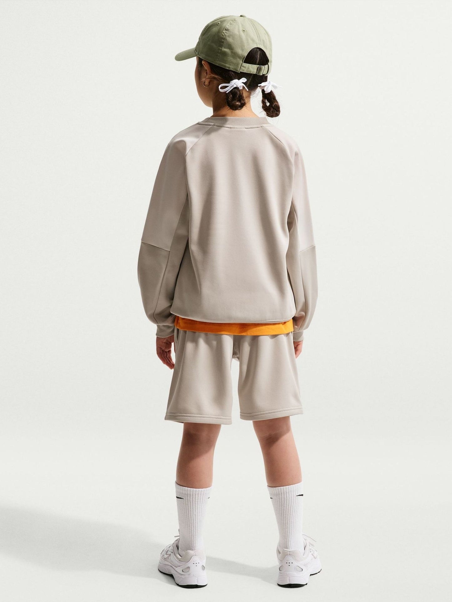 Dsiney Kidz - Nike Neutral Crew and Shorts Tracksuit image 2
