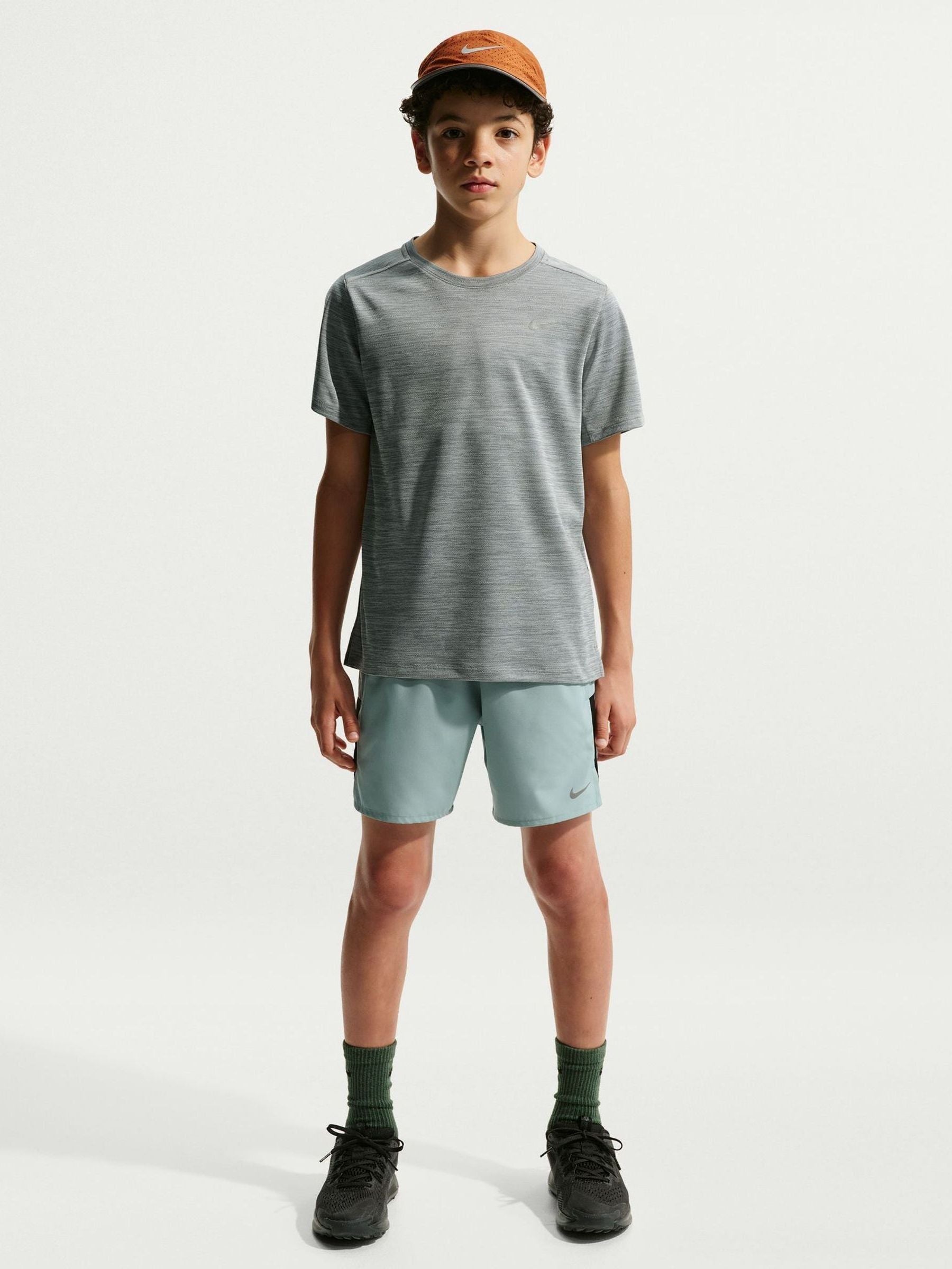 Dsiney Kidz - Nike Smoke Grey Miler Dri-FIT Short Sleeve T-Shirt image 2