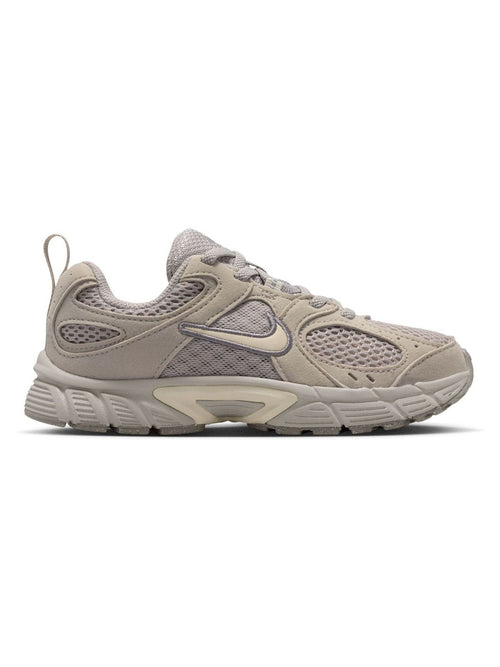 Nike Brown Junior V5 Runner Trainers image 1