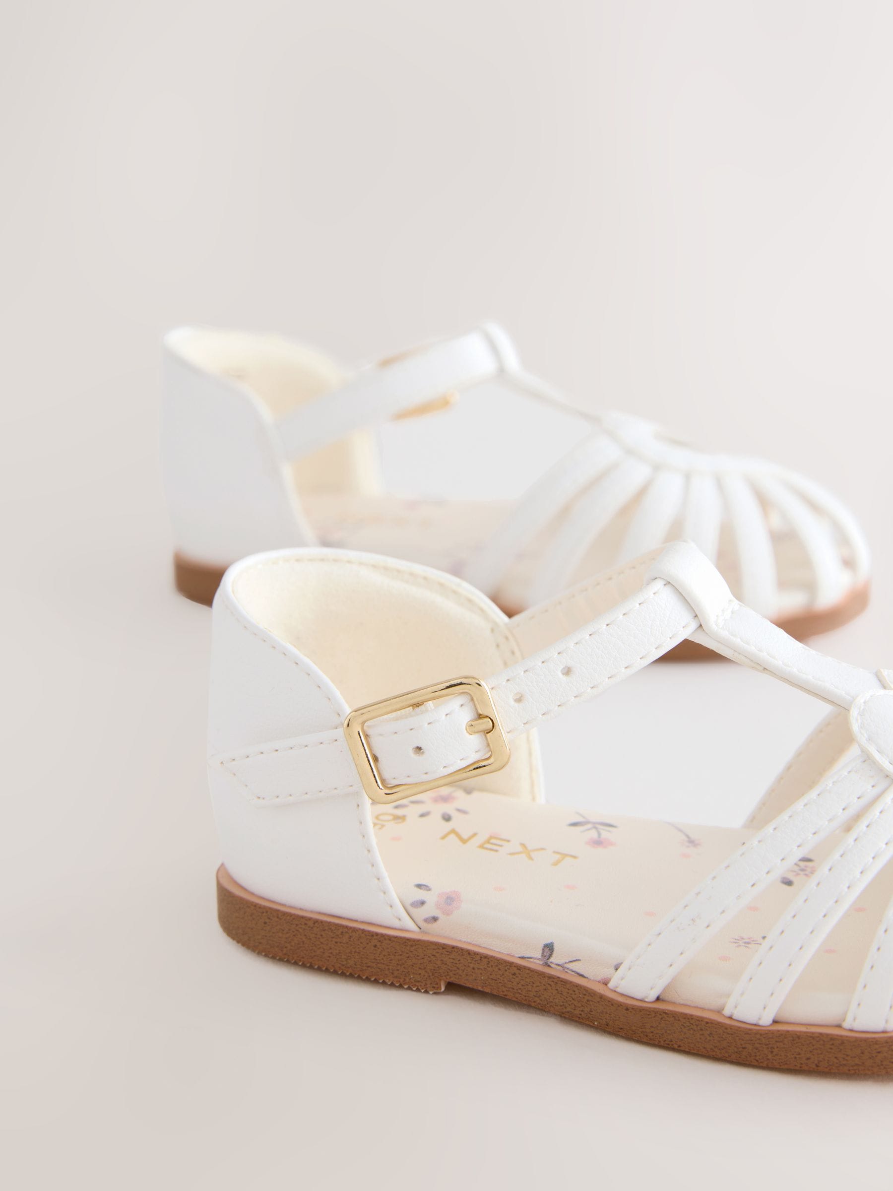 Dsiney Kidz - White Wide Fit (G) Fisherman Heart Occasion Sandals image 4