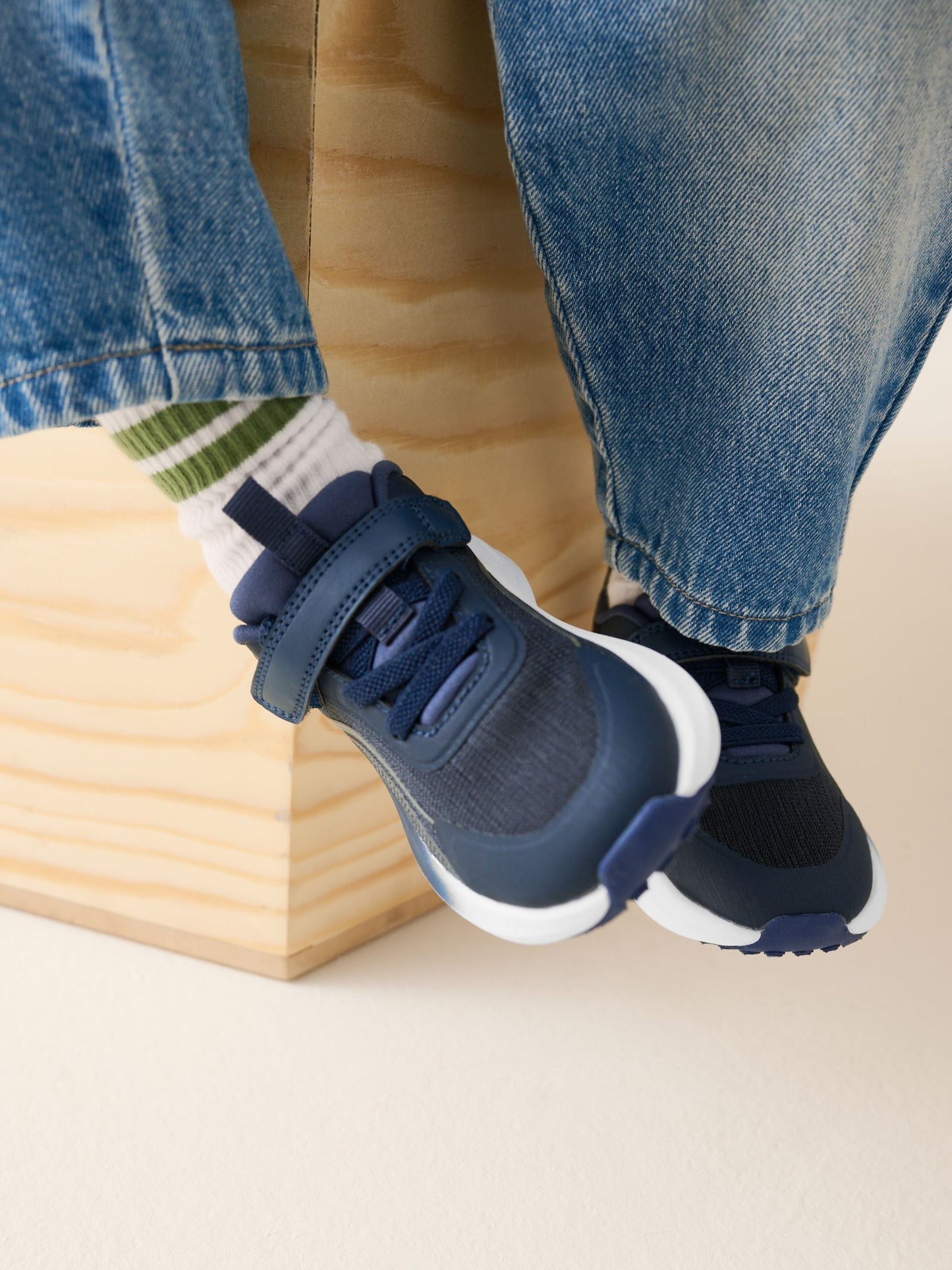 Navy Standard Fit (F) Touch Fastening Elastic Lace Trainers image 6