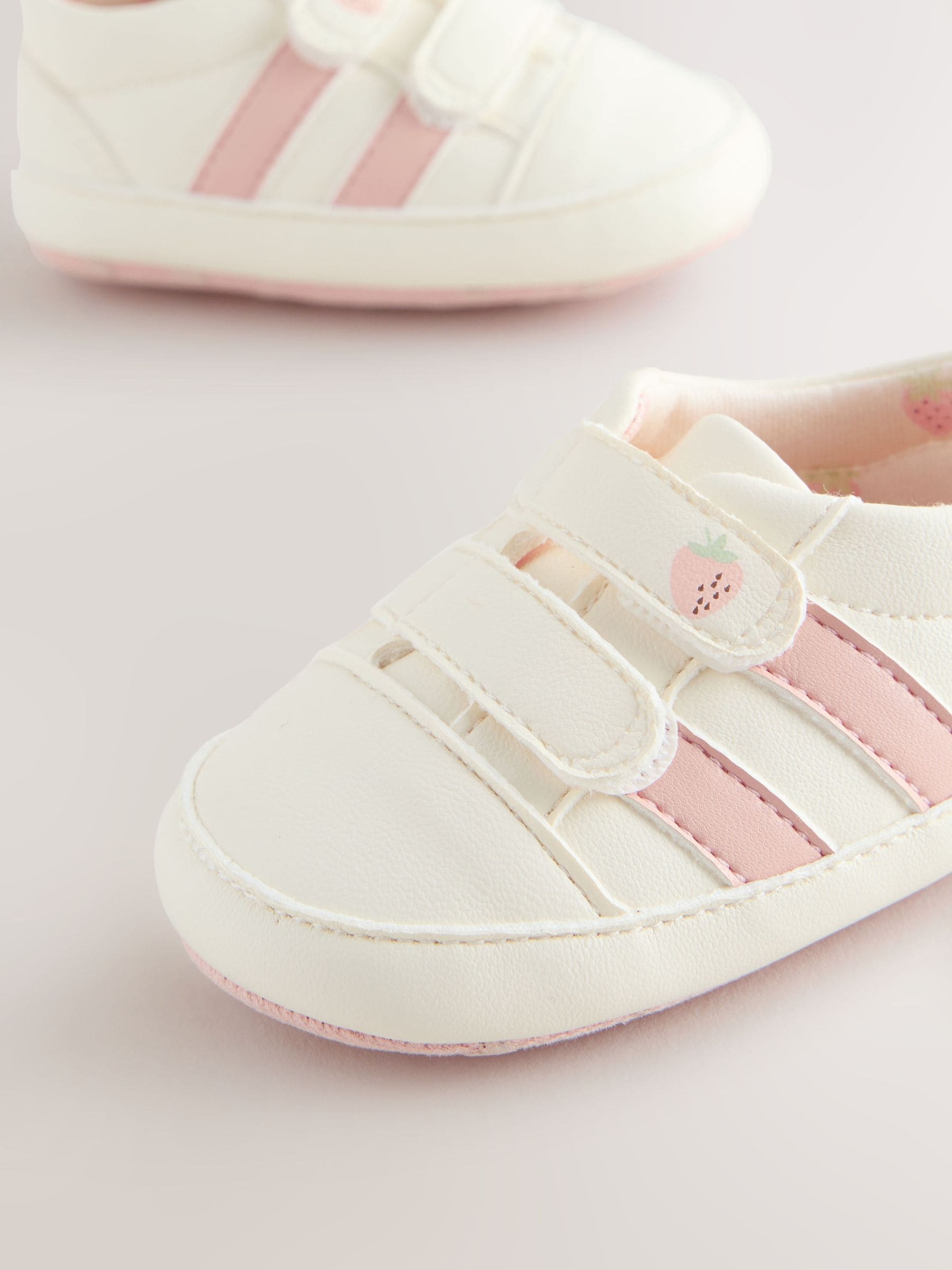 White/Pink Touch Fasten Baby Trainers (0-24mths) image 3