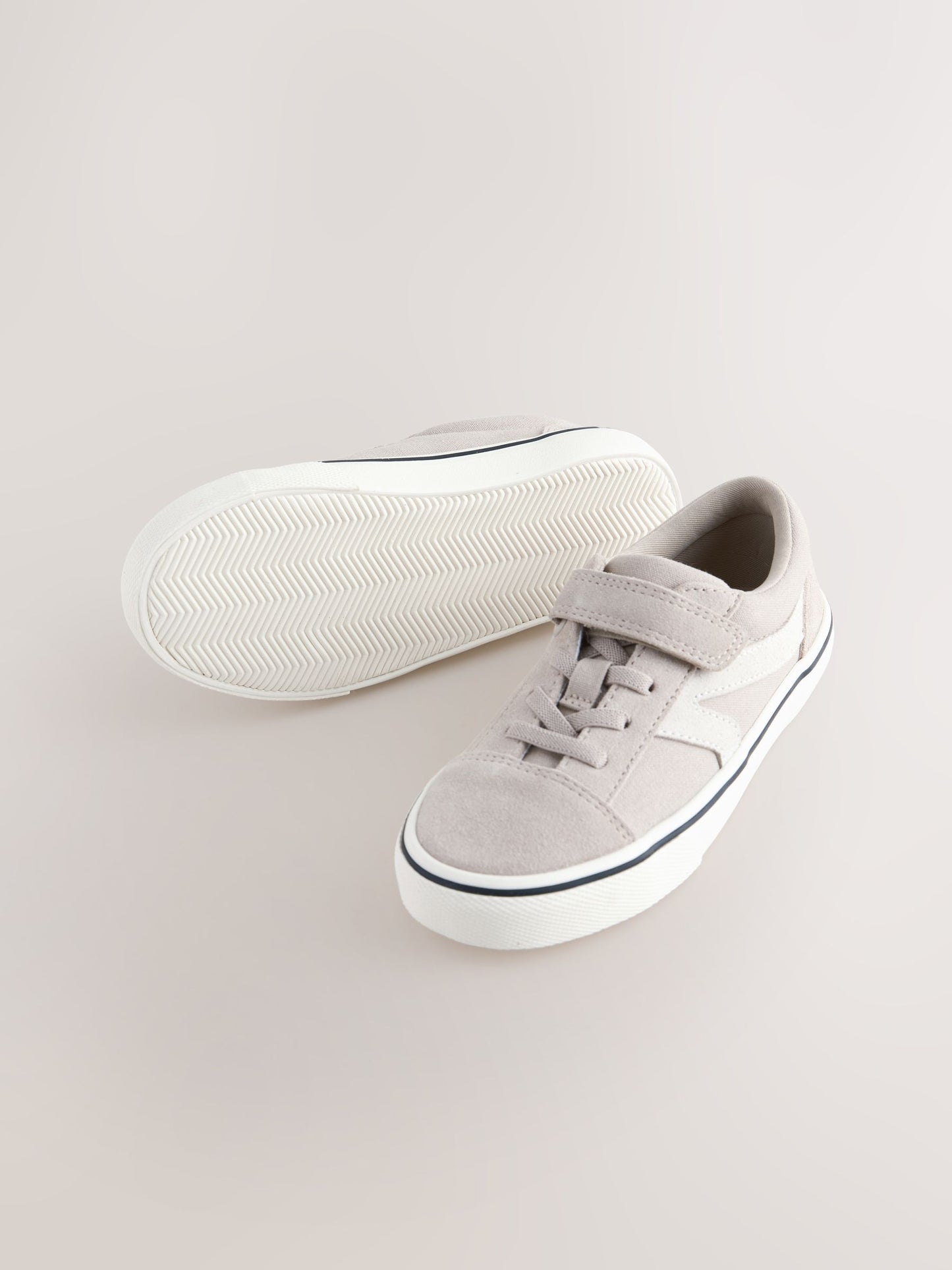 Neutral Touch Fastening Elastic Lace Trainers image 3