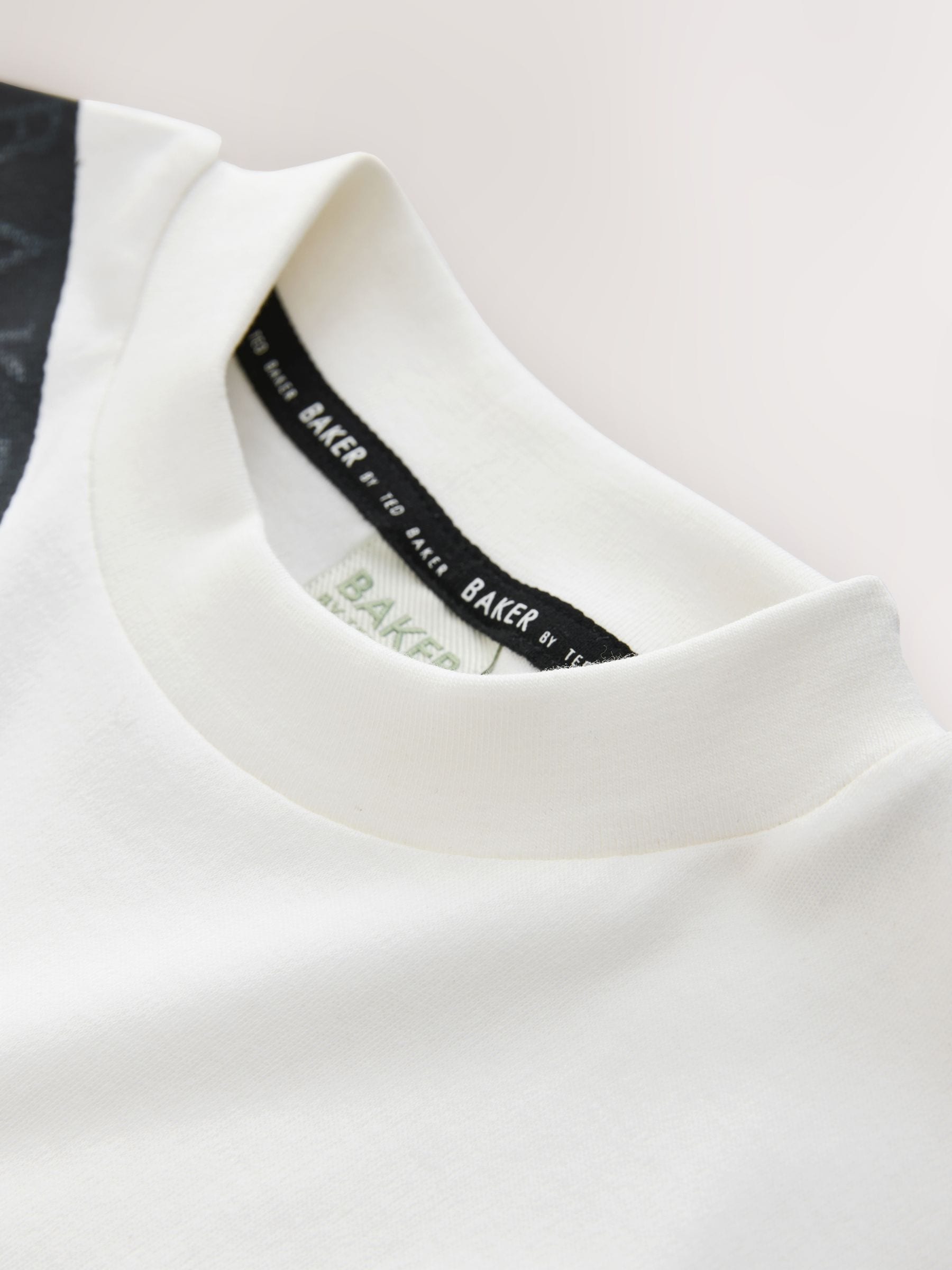 Baker by Ted Baker White Bag T-Shirt image 8