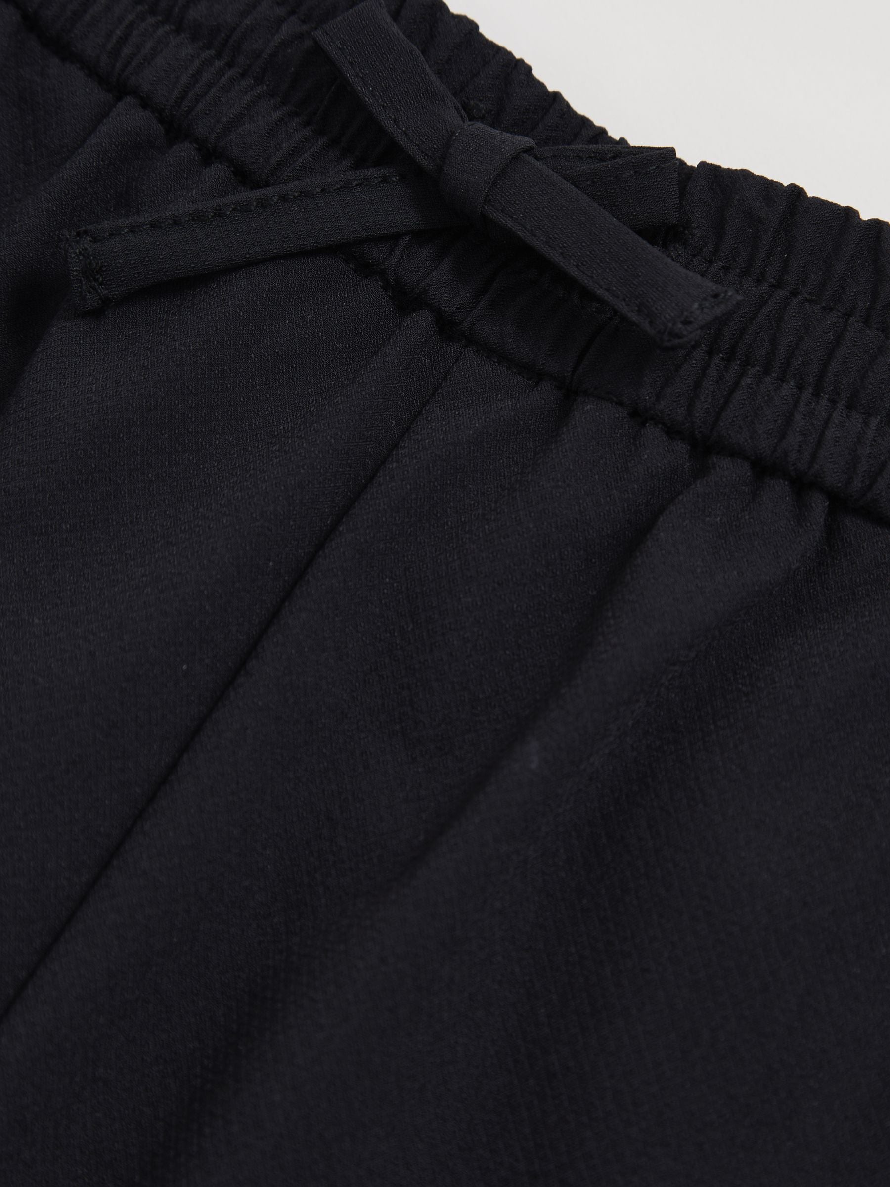 Reiss Black Lucian 9-13 yrs Technical Drawstring Trousers image 4