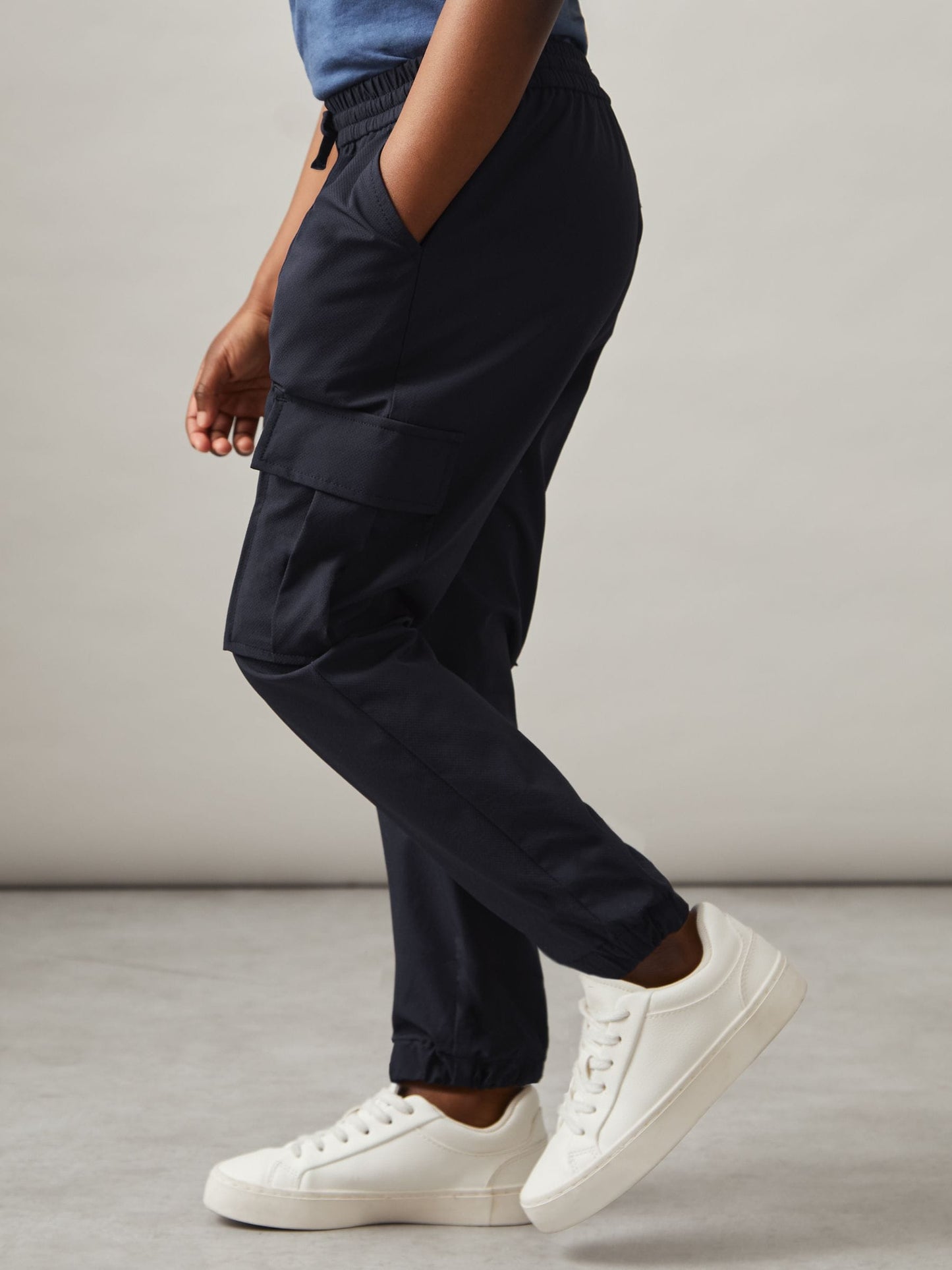 Reiss Navy Lucian 9-13 yrs Technical Drawstring Trousers image 1