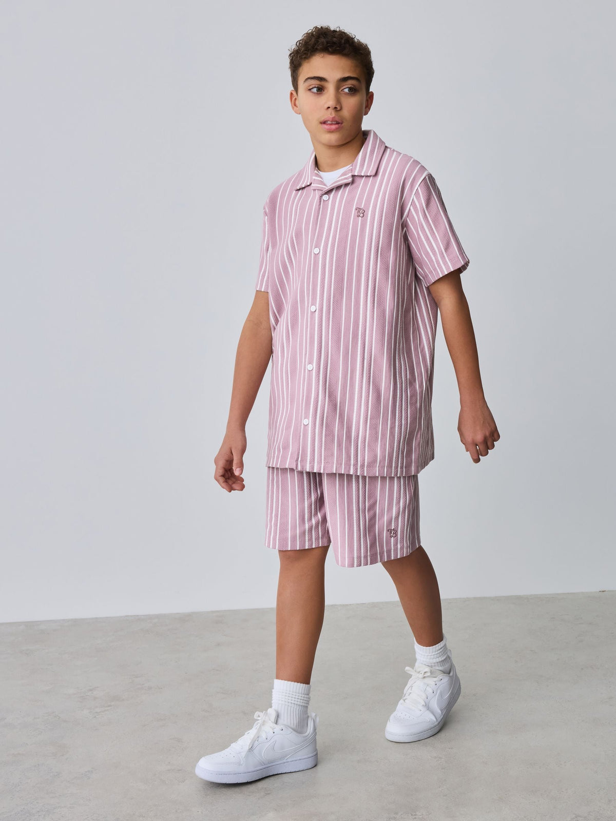 Dsiney Kidz - Baker by Ted Baker Textured Striped Shirt, T-Shirt and Shorts Set image 3