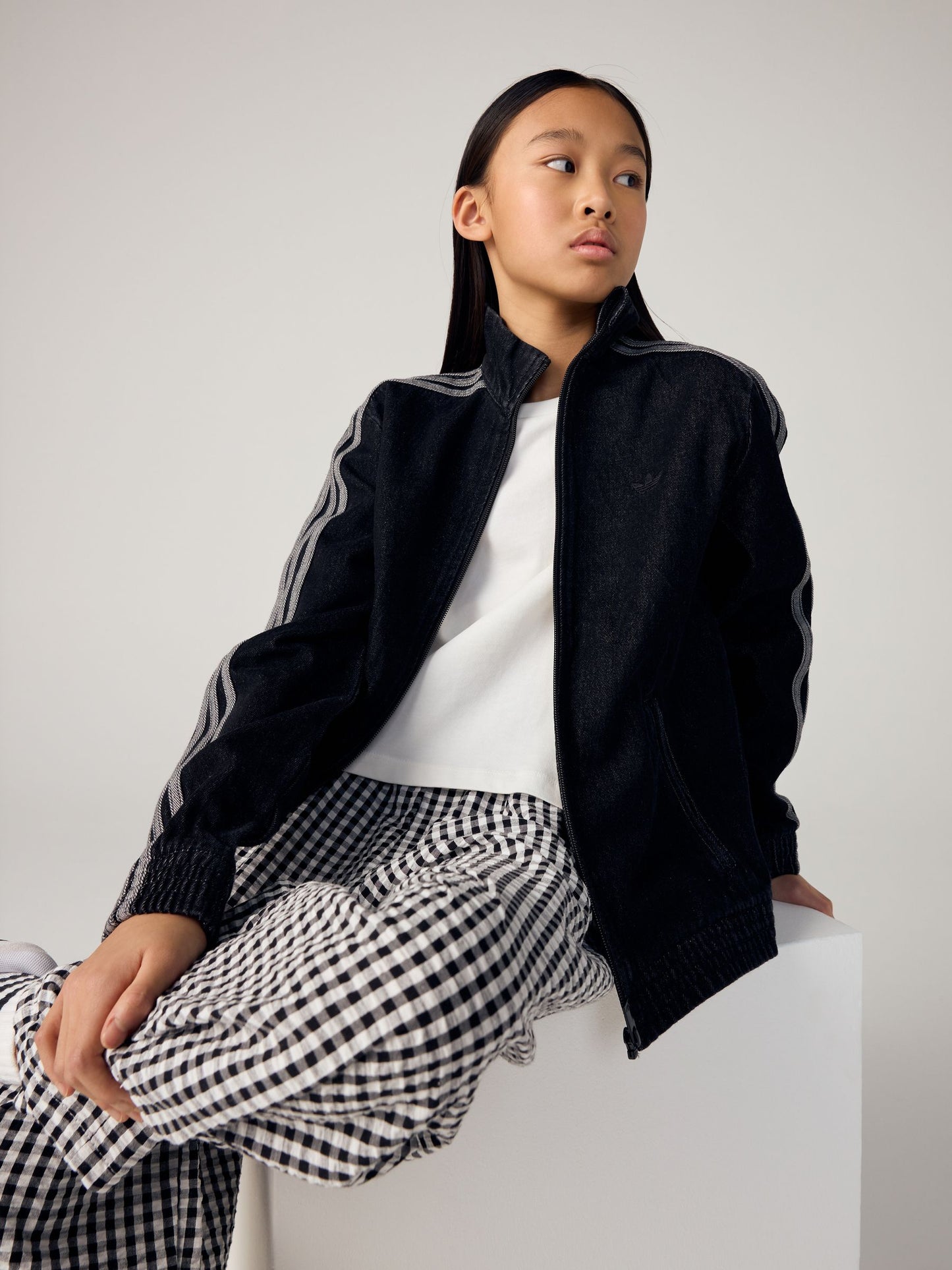 Dsiney Kidz - adidas Originals Black Firebird Denim Jacket image 3
