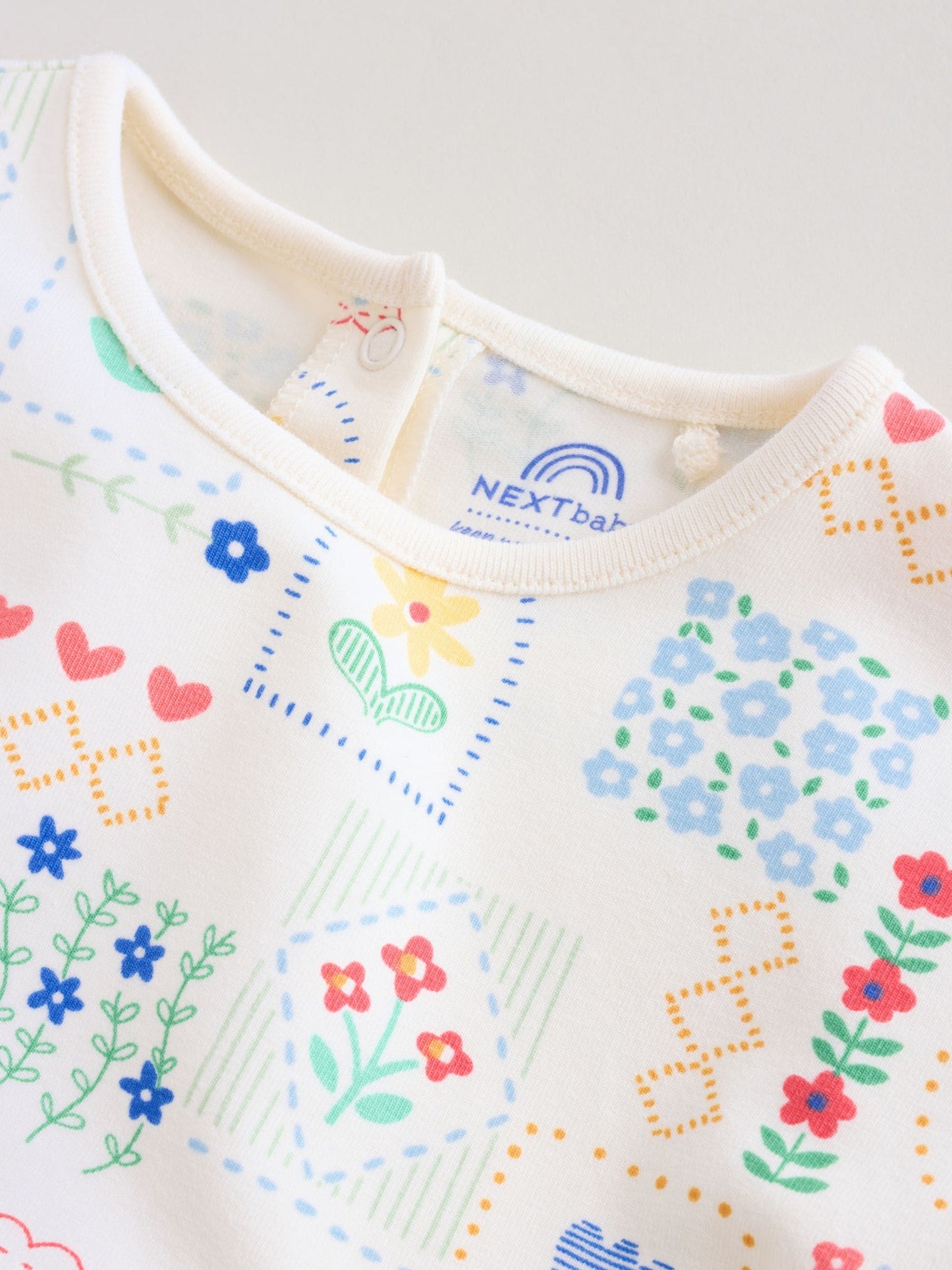 Red and White Embroidered Patterned Jersey Baby Rompers 3 Pack image 3