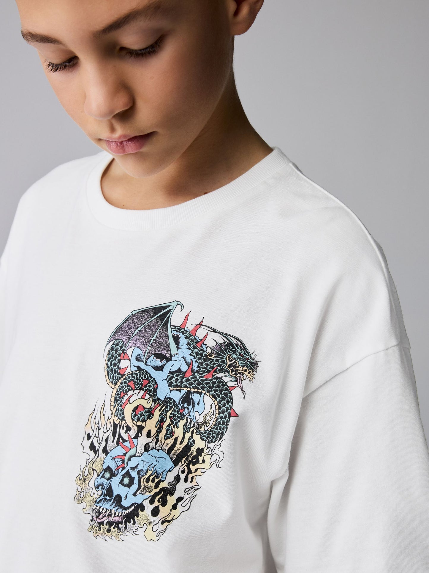 Dsiney Kidz - smALLSAINTS White/Writher Oversized Graphic Crew Neck T-Shirt image 4
