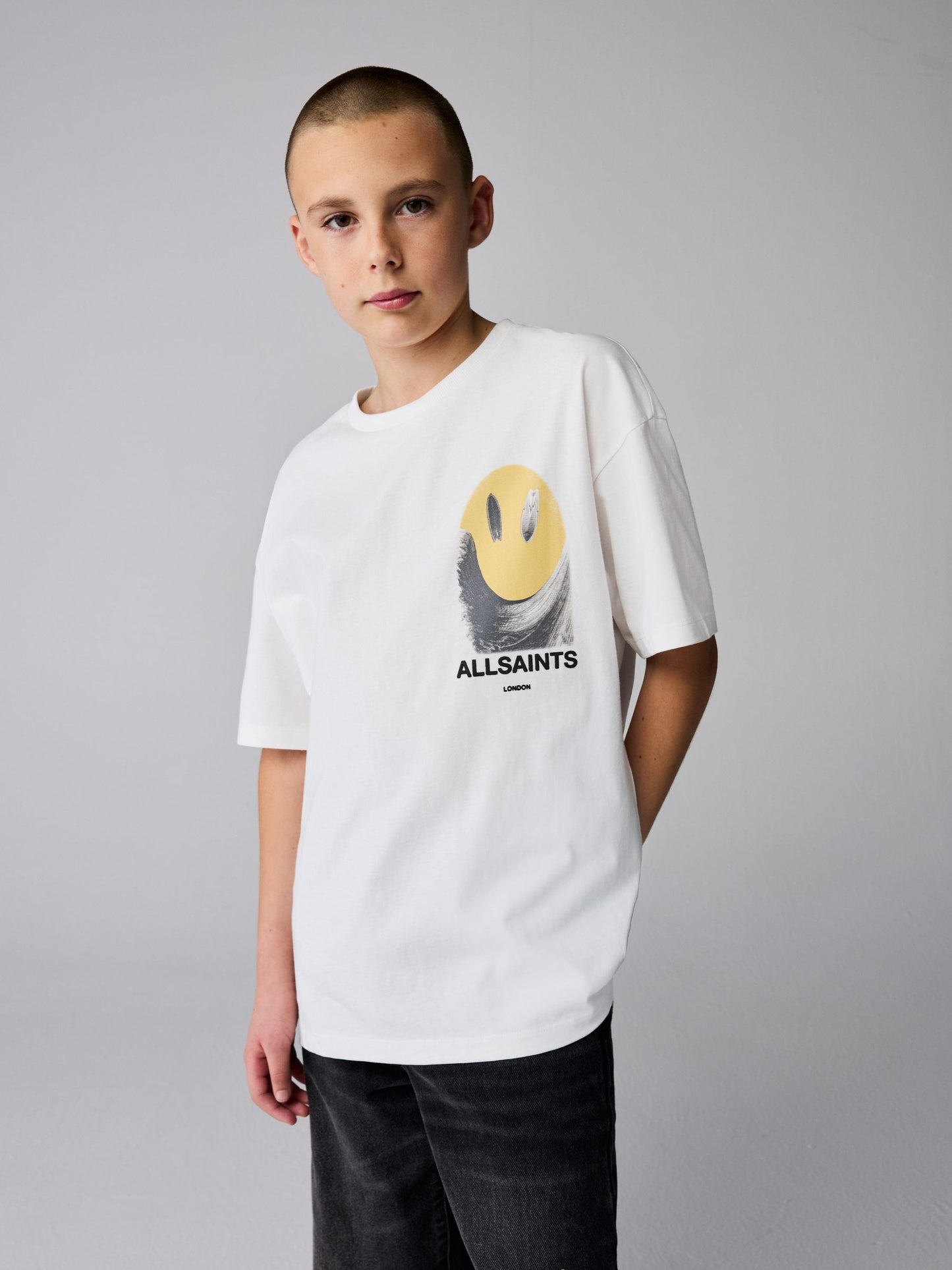 Dsiney Kidz - smALLSAINTS White/Party Wave Oversized Graphic Crew Neck T-Shirt image 1