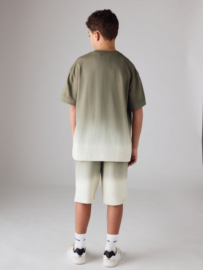 Dsiney Kidz - smALLSAINTS Khaki Green Ombre Logo T-Shirt and Sweat Shorts Set image 2