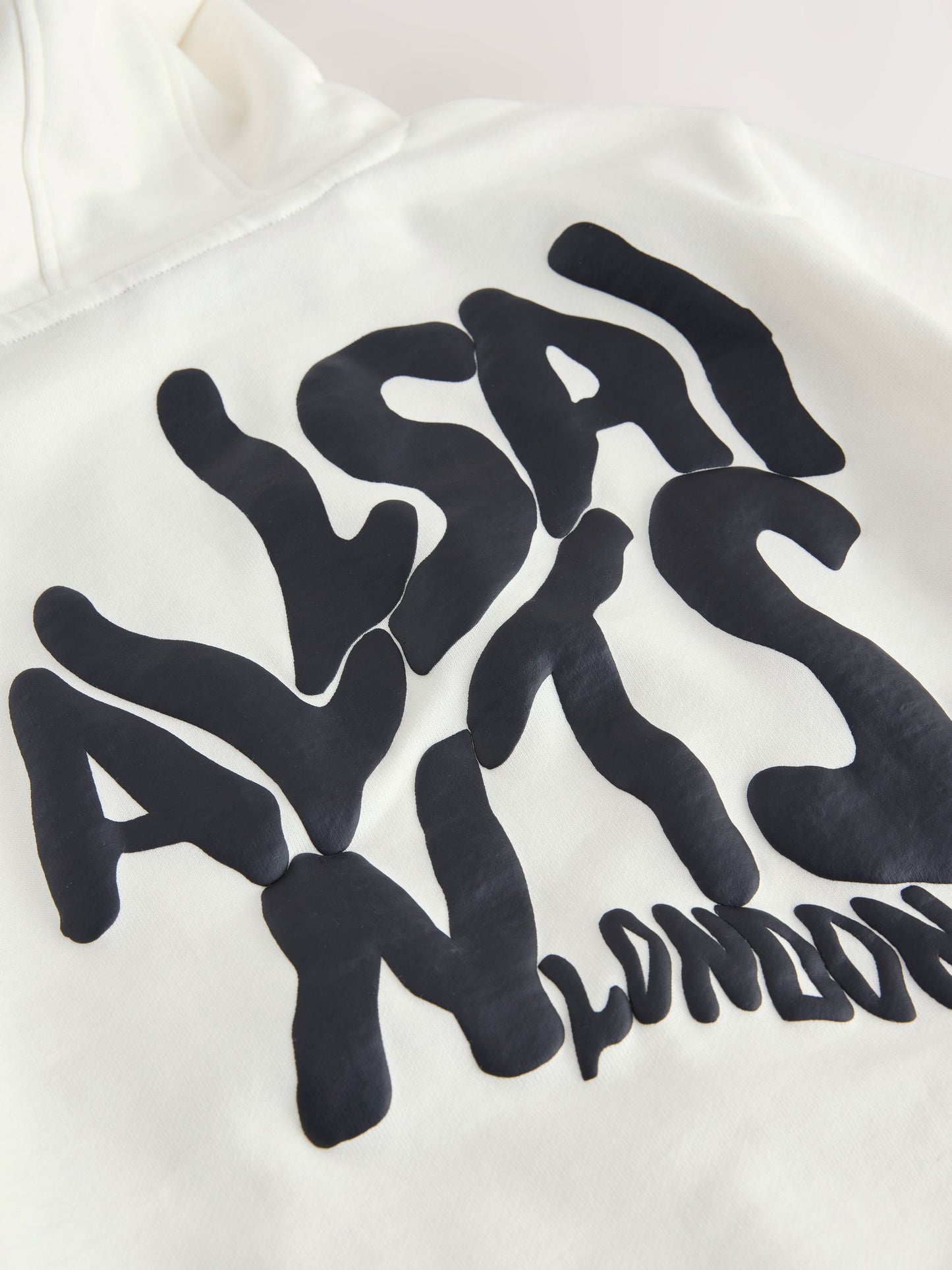 Dsiney Kidz - smALLSAINTS White Oversized Orlando Pullover Hoodie image 10