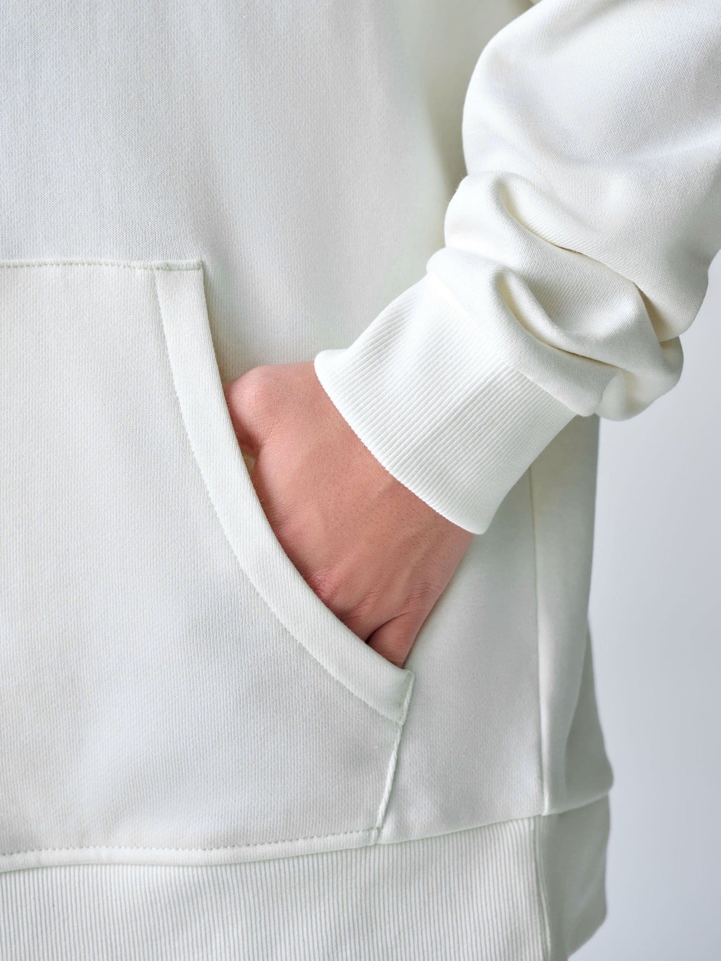 Dsiney Kidz - smALLSAINTS White Oversized Orlando Pullover Hoodie image 3