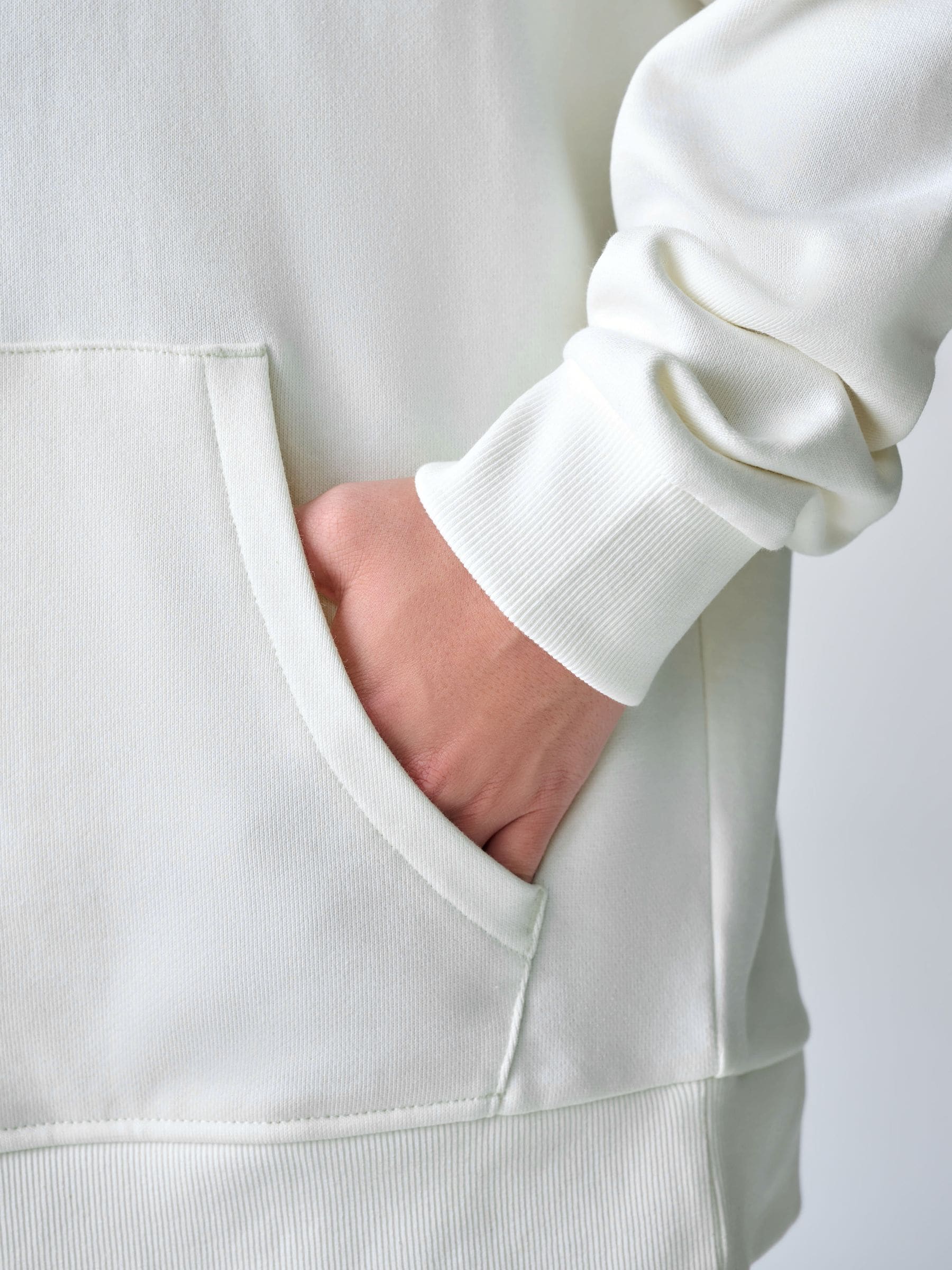 Dsiney Kidz - smALLSAINTS White Oversized Orlando Pullover Hoodie image 3