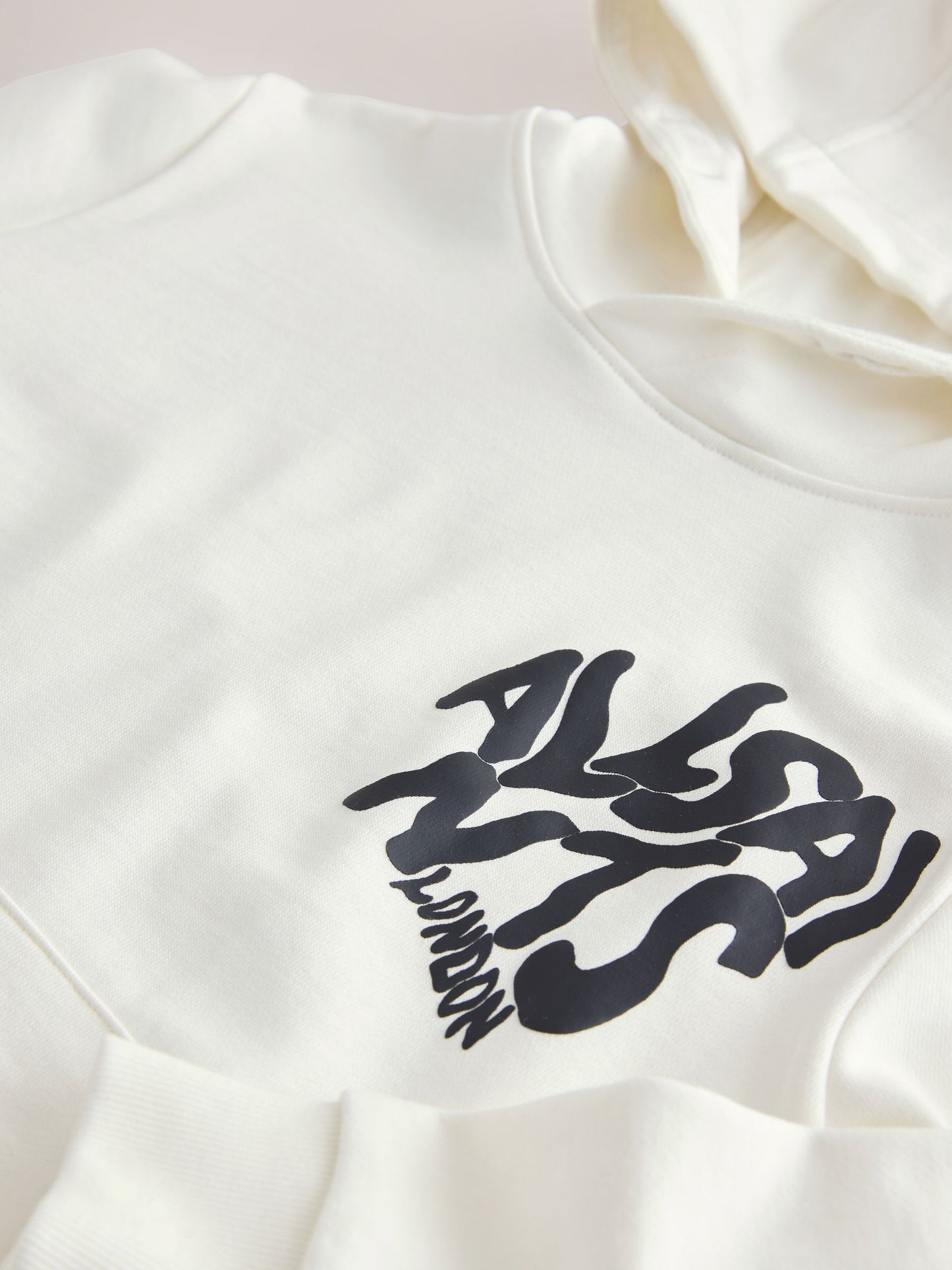 Dsiney Kidz - smALLSAINTS White Oversized Orlando Pullover Hoodie image 9