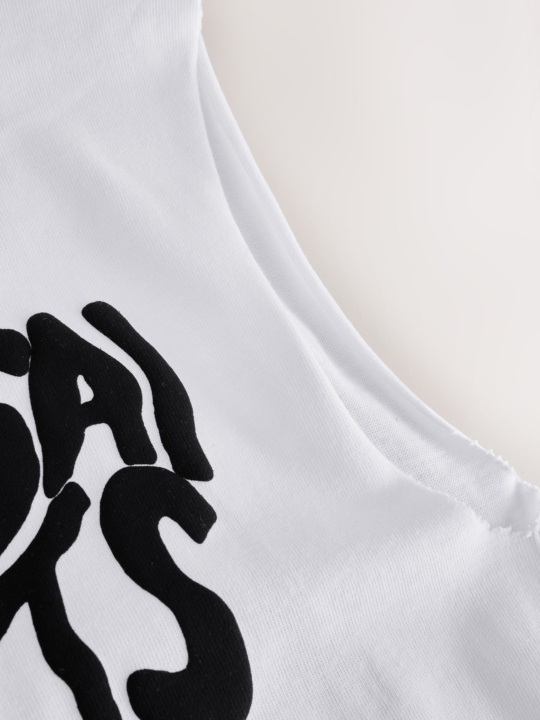 Dsiney Kidz - smALLSAINTS White Orlando Logo Oversized Crew Neck Sleeveless T-Shirt image 8