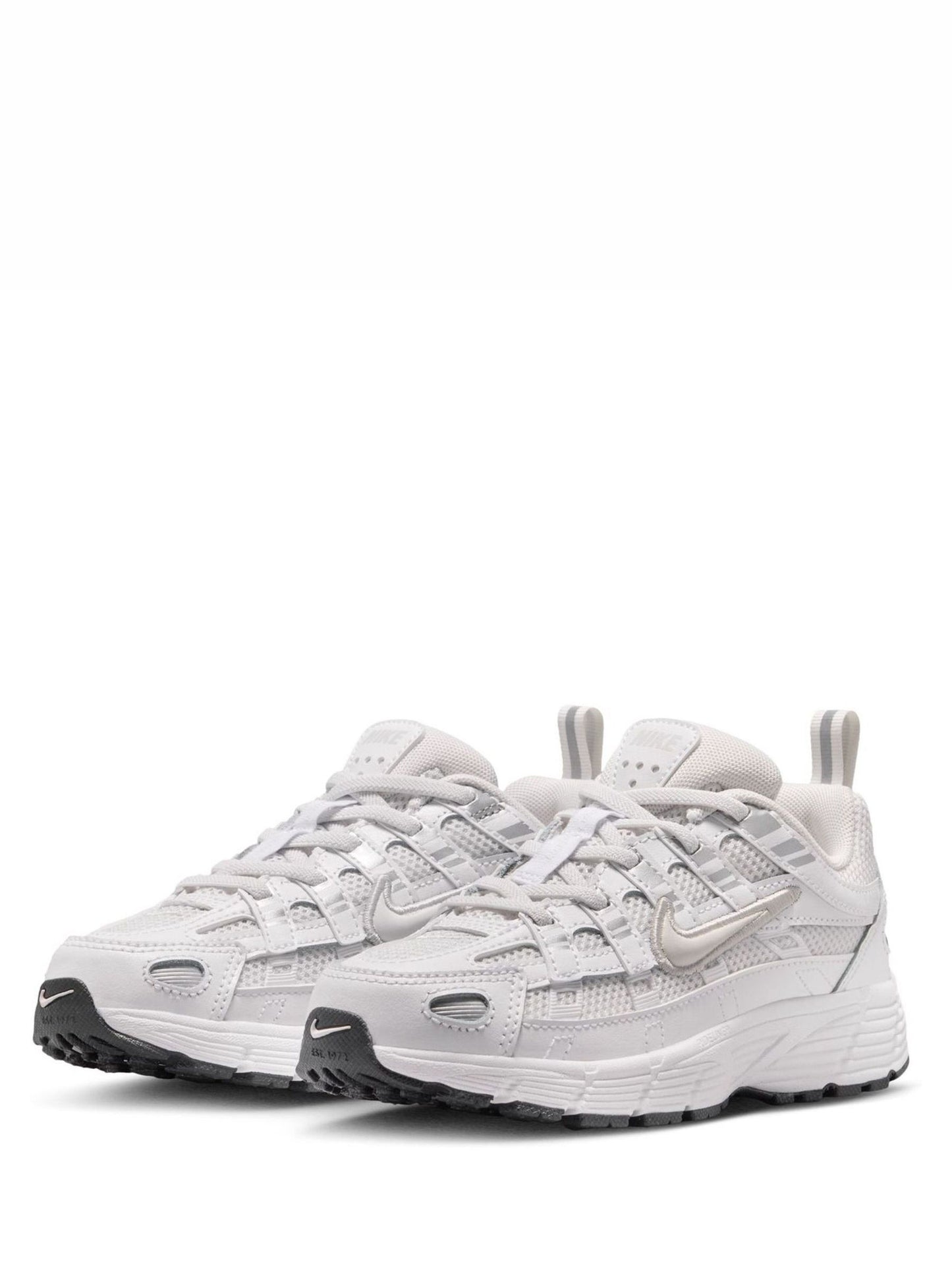 Nike Platinum Tint Junior P6000 Trainers image 3